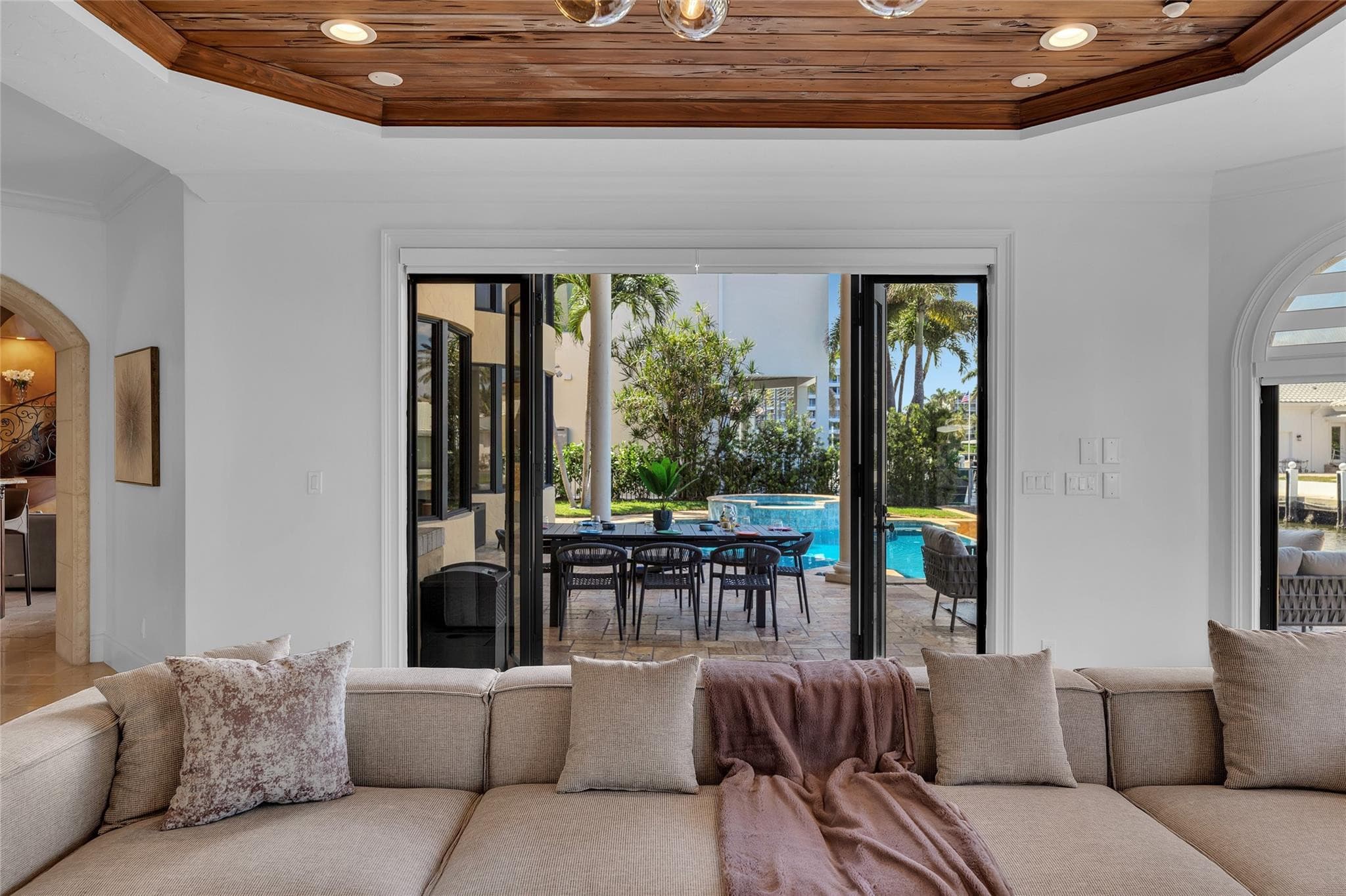 1011 Rhodes Villa Avenue, Delray Beach, FL 33483 — photo 57 of 104