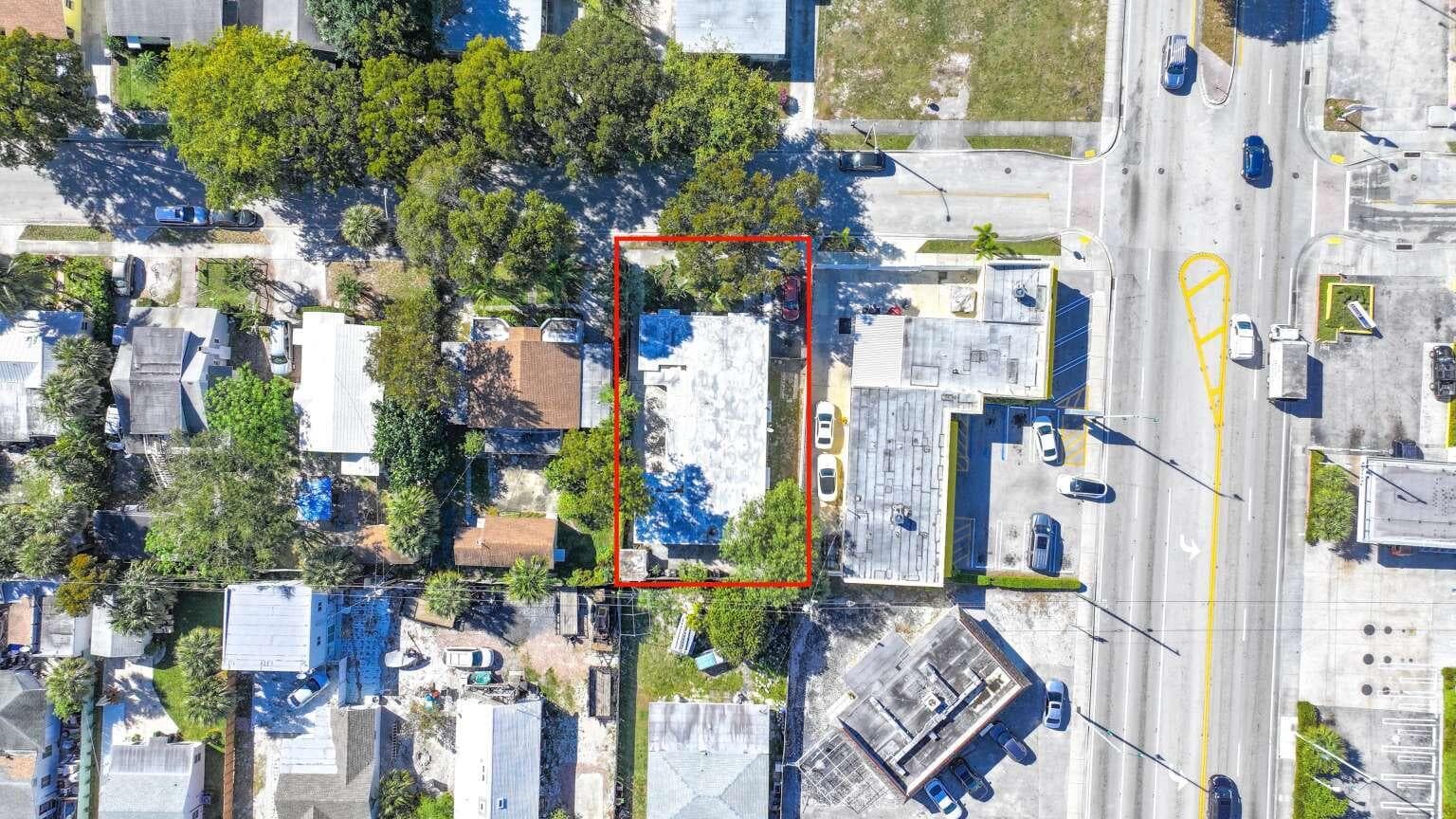 527 48th Street, West Palm Beach, FL 33407 — photo 4 of 12