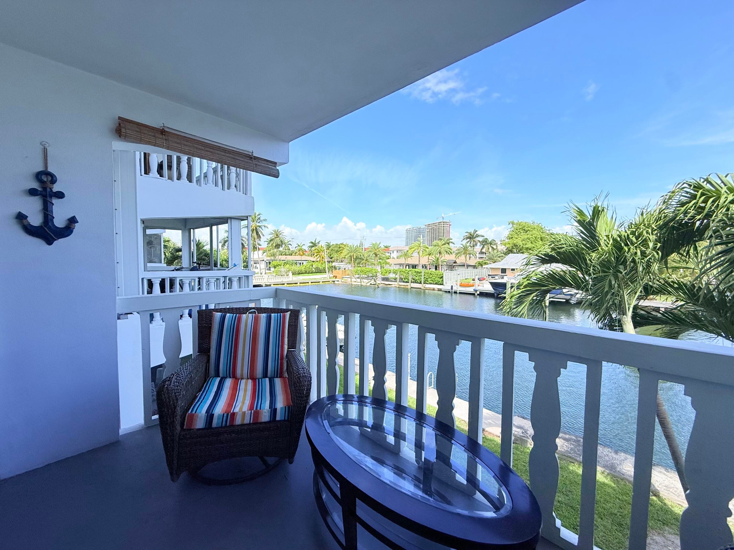 470 Paradise Isle Boulevard 204, Hallandale Beach, FL 33009 — photo 13 of 46