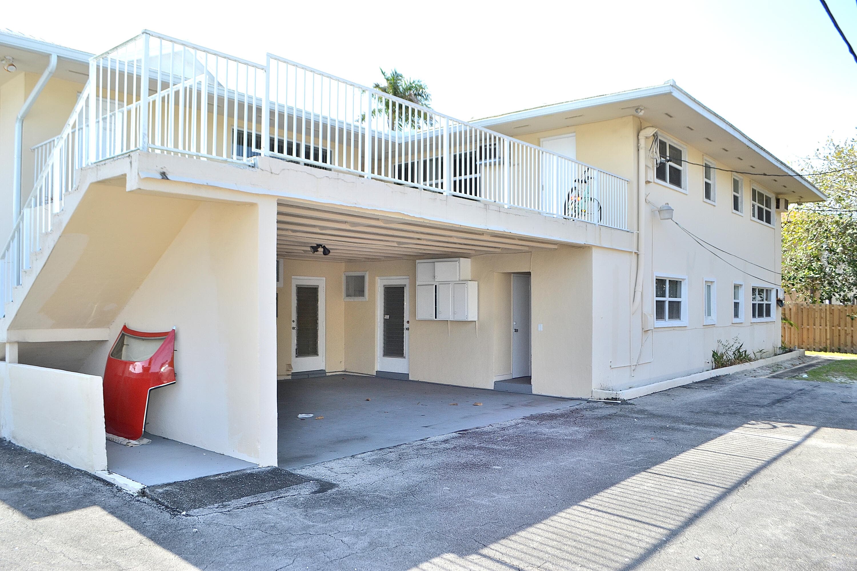 2633 Middle River Drive 1-6, Fort Lauderdale, FL 33306 — photo 4 of 19