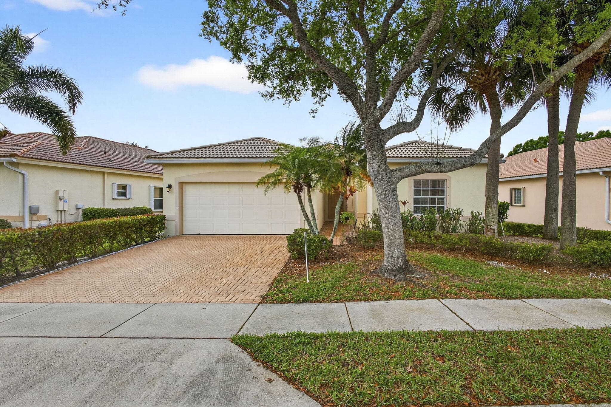 8600 Pine Cay, West Palm Beach, FL 33411 — photo 1 of 96