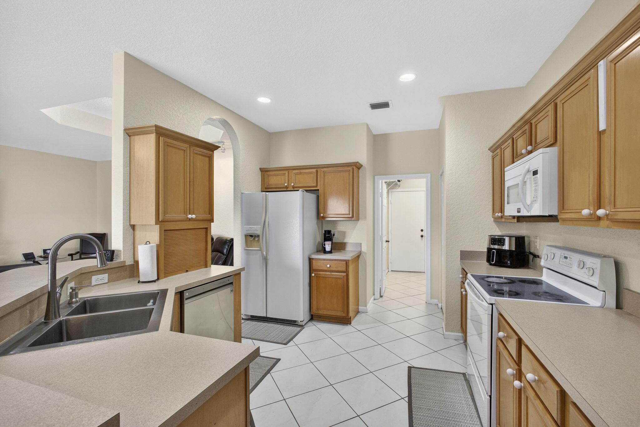 8600 Pine Cay, West Palm Beach, FL 33411 — photo 20 of 96