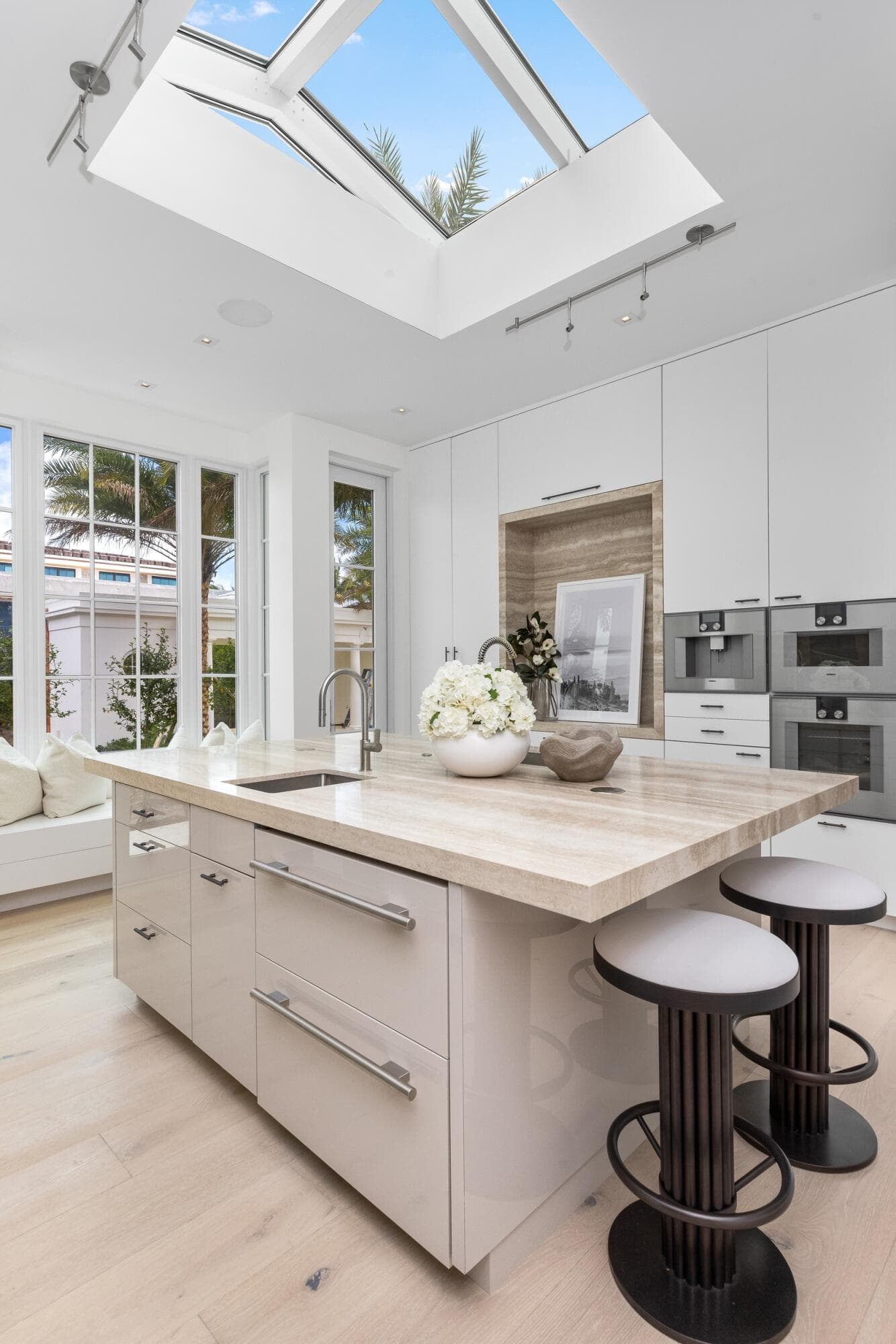 301 Plantation Road, Palm Beach, FL 33480 — photo 15 of 79