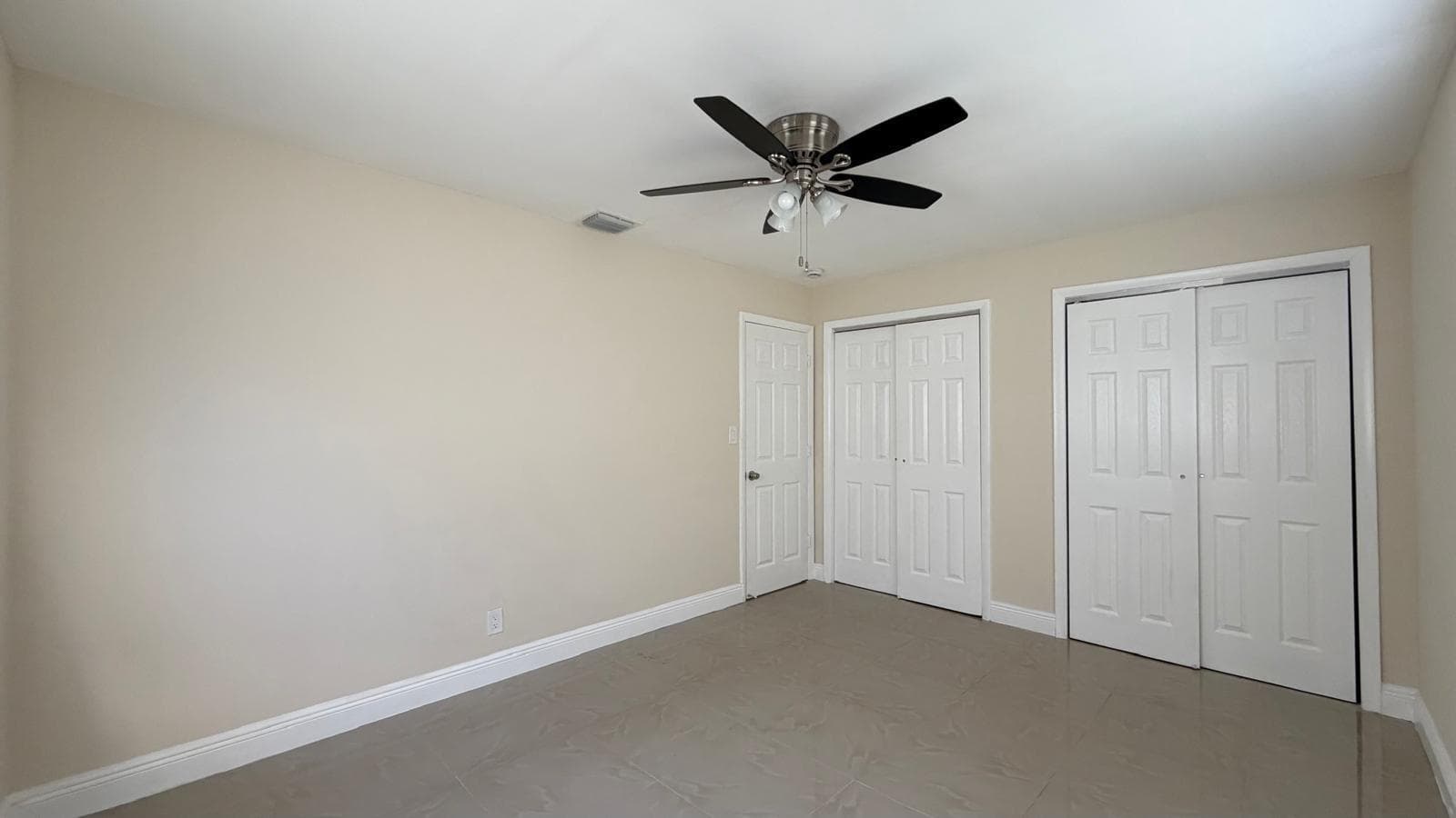 4081 NW 35th Avenue, Lauderdale Lakes, FL 33309 — photo 7 of 19