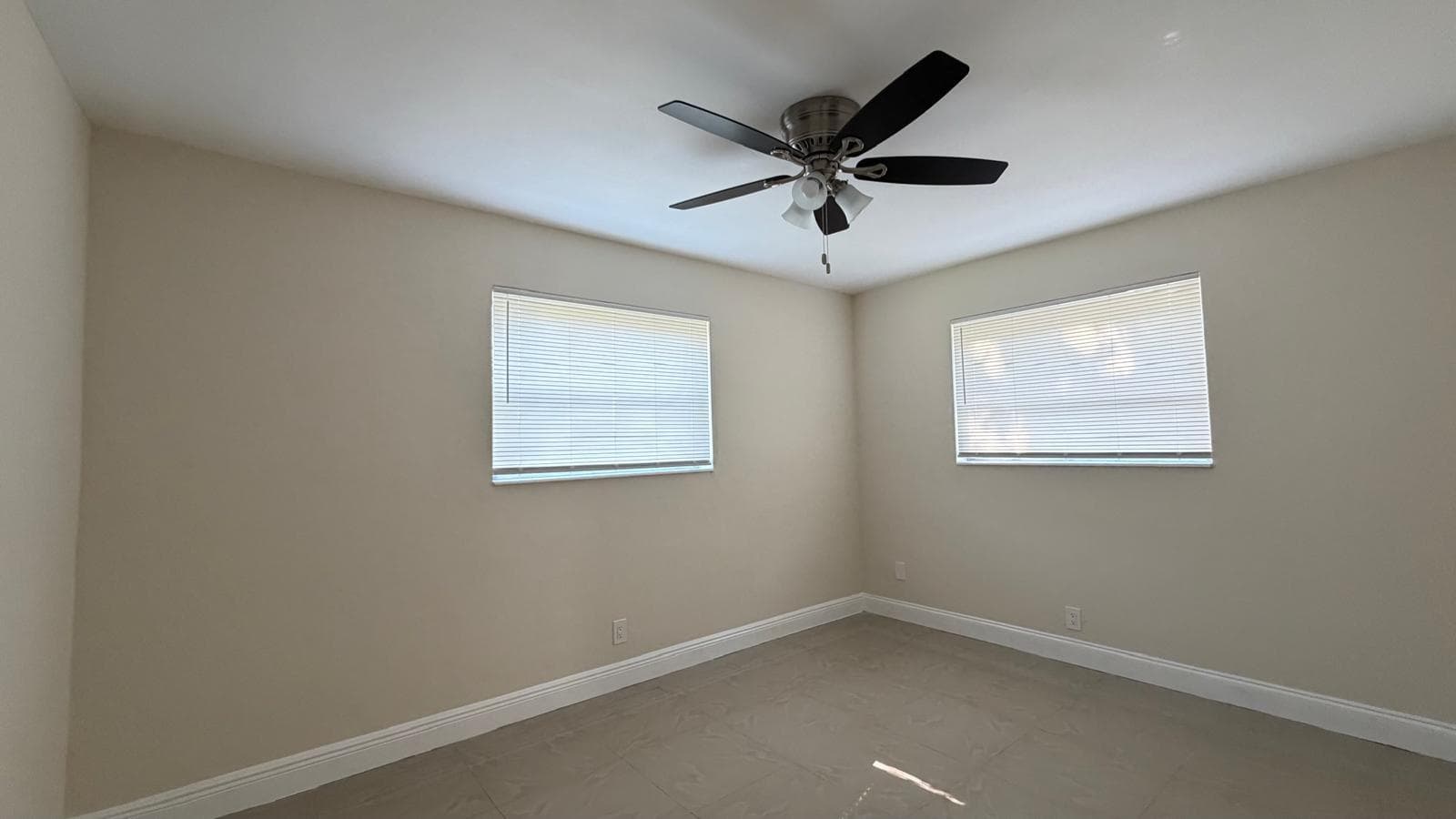 4081 NW 35th Avenue, Lauderdale Lakes, FL 33309 — photo 8 of 19