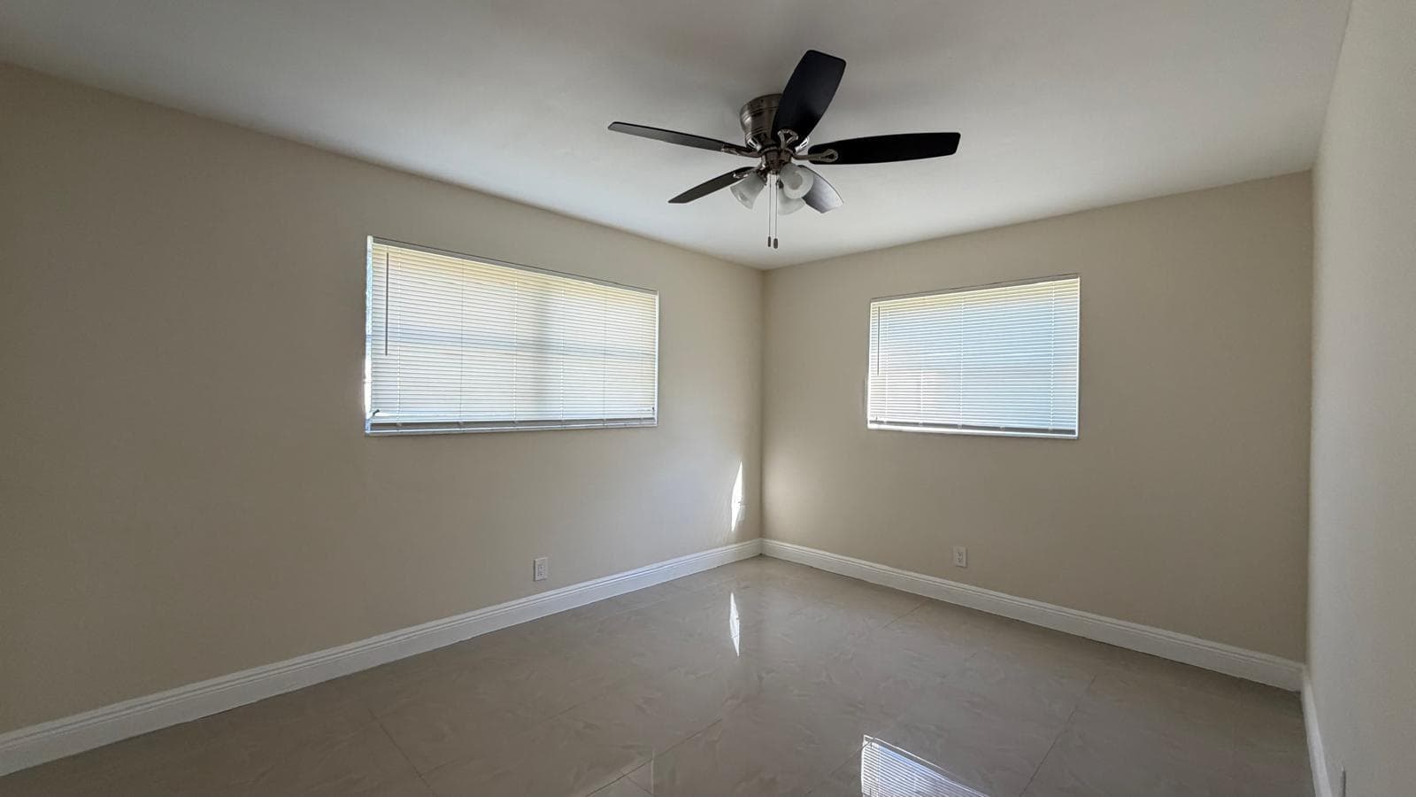4081 NW 35th Avenue, Lauderdale Lakes, FL 33309 — photo 10 of 19
