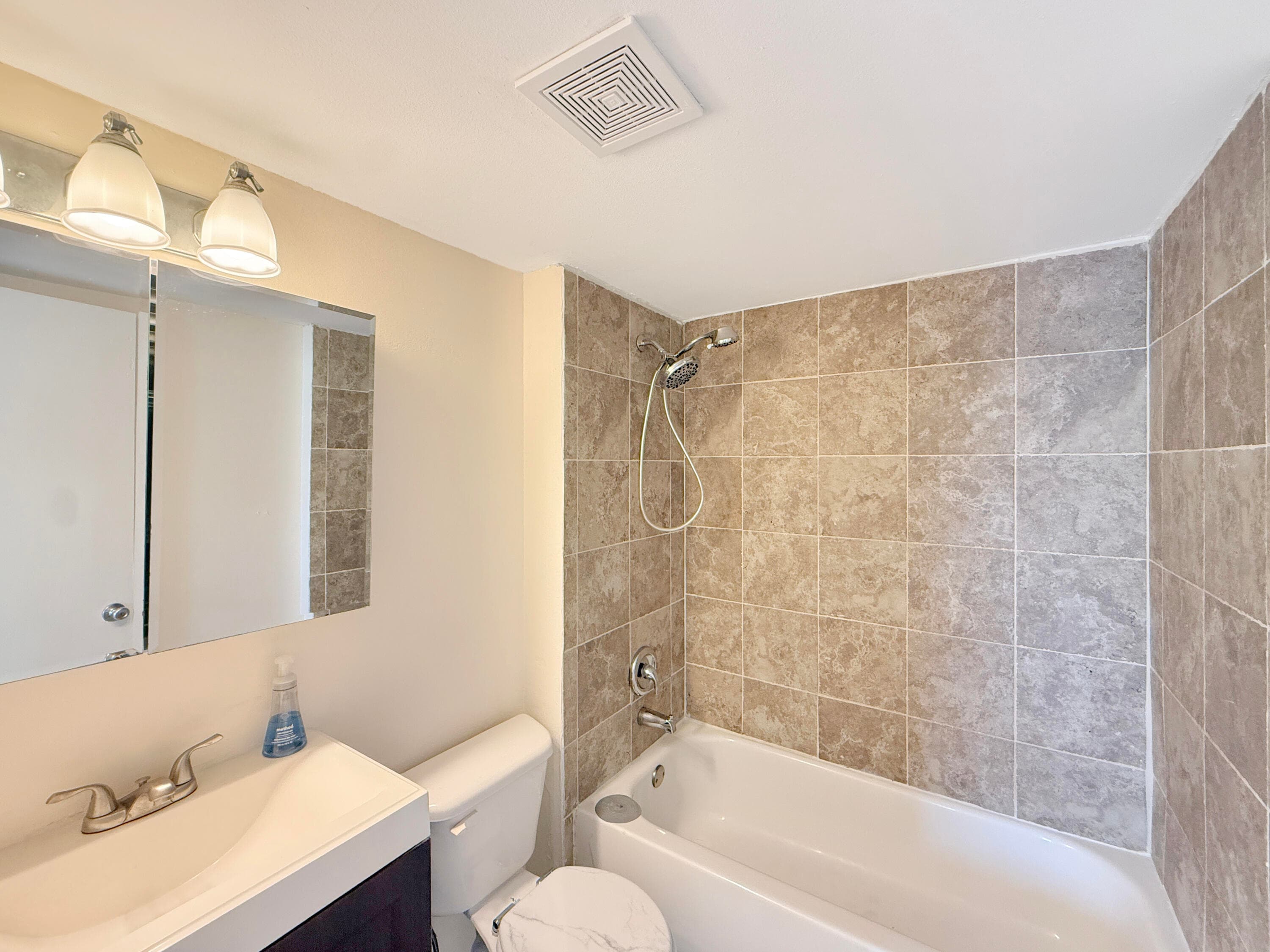 113 Royal Park Drive 2c, Oakland Park, FL 33309 — photo 15 of 20