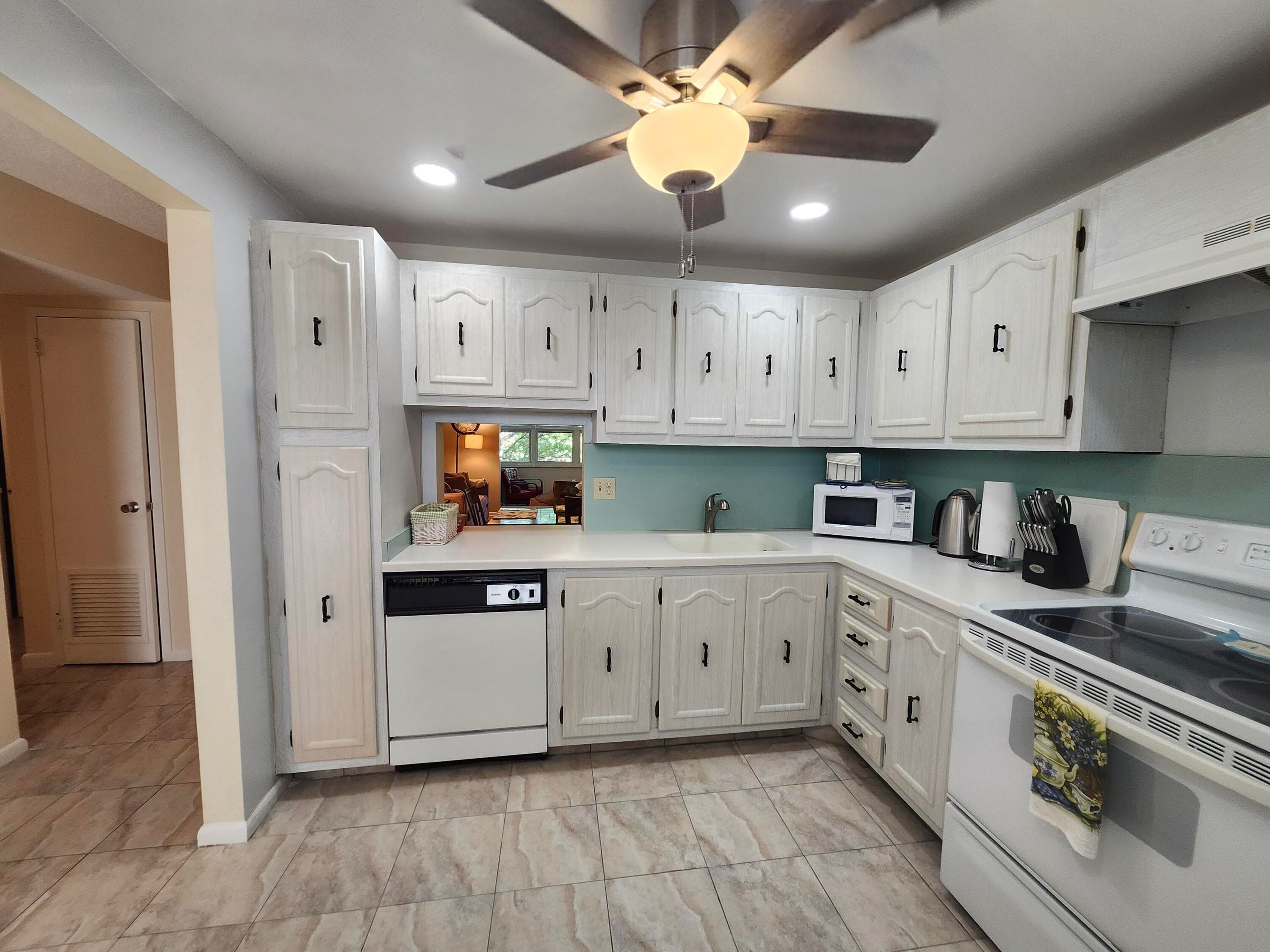 2600 NE 1st Lane 311, Boynton Beach, FL 33435 — photo 7 of 48