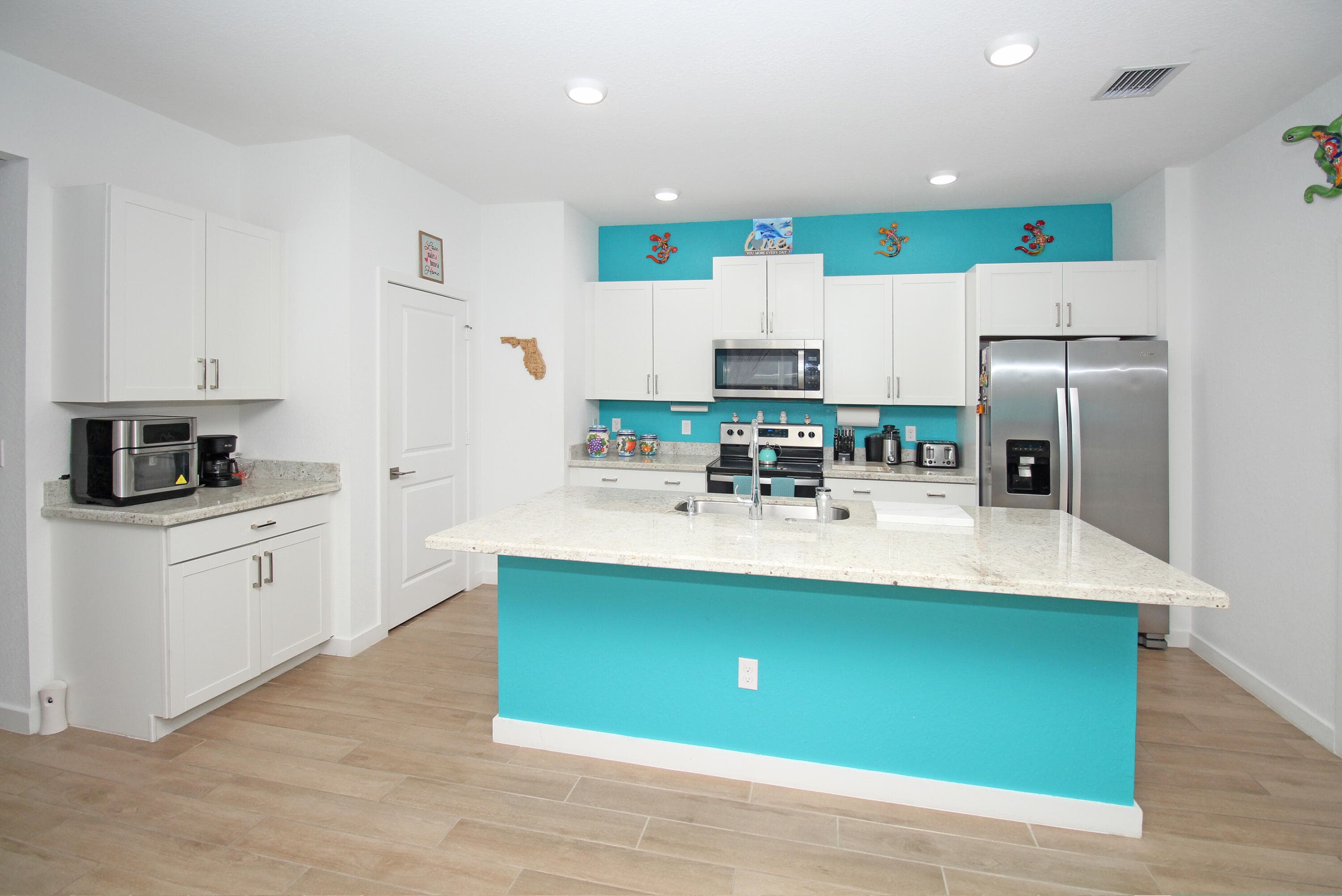2549 Timber Forest Drive, West Palm Beach, FL 33415 — photo 11 of 30