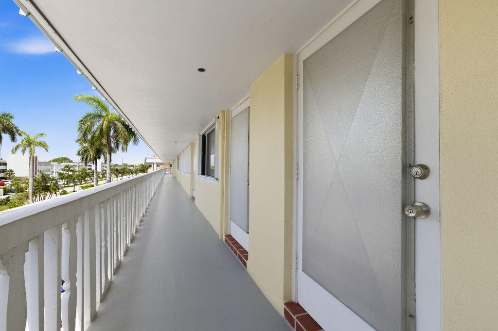 101 Doolen Court 307, North Palm Beach, FL 33408 — photo 31 of 48