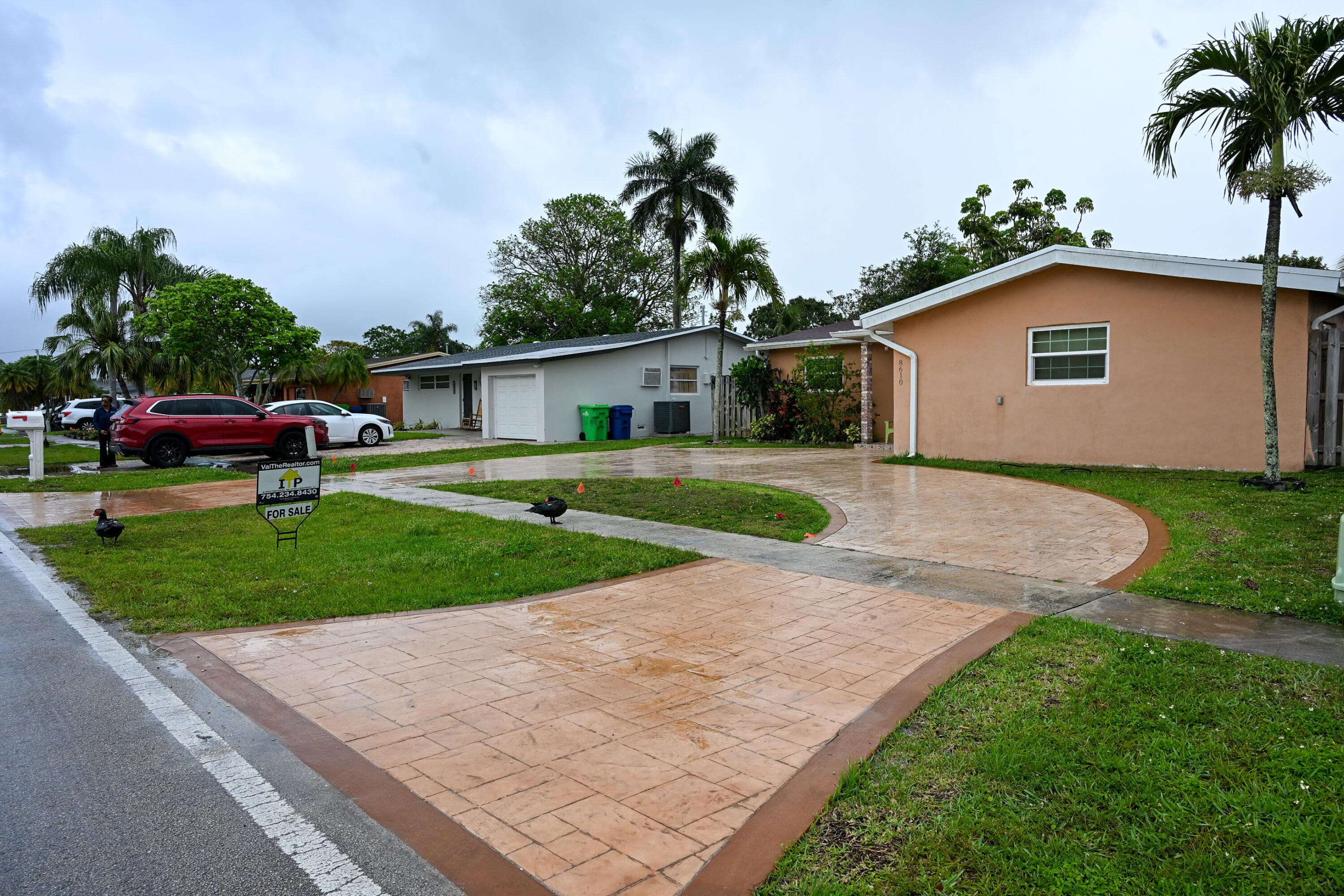 8610 NW 27th Place, Sunrise, FL 33322 — photo 8 of 42