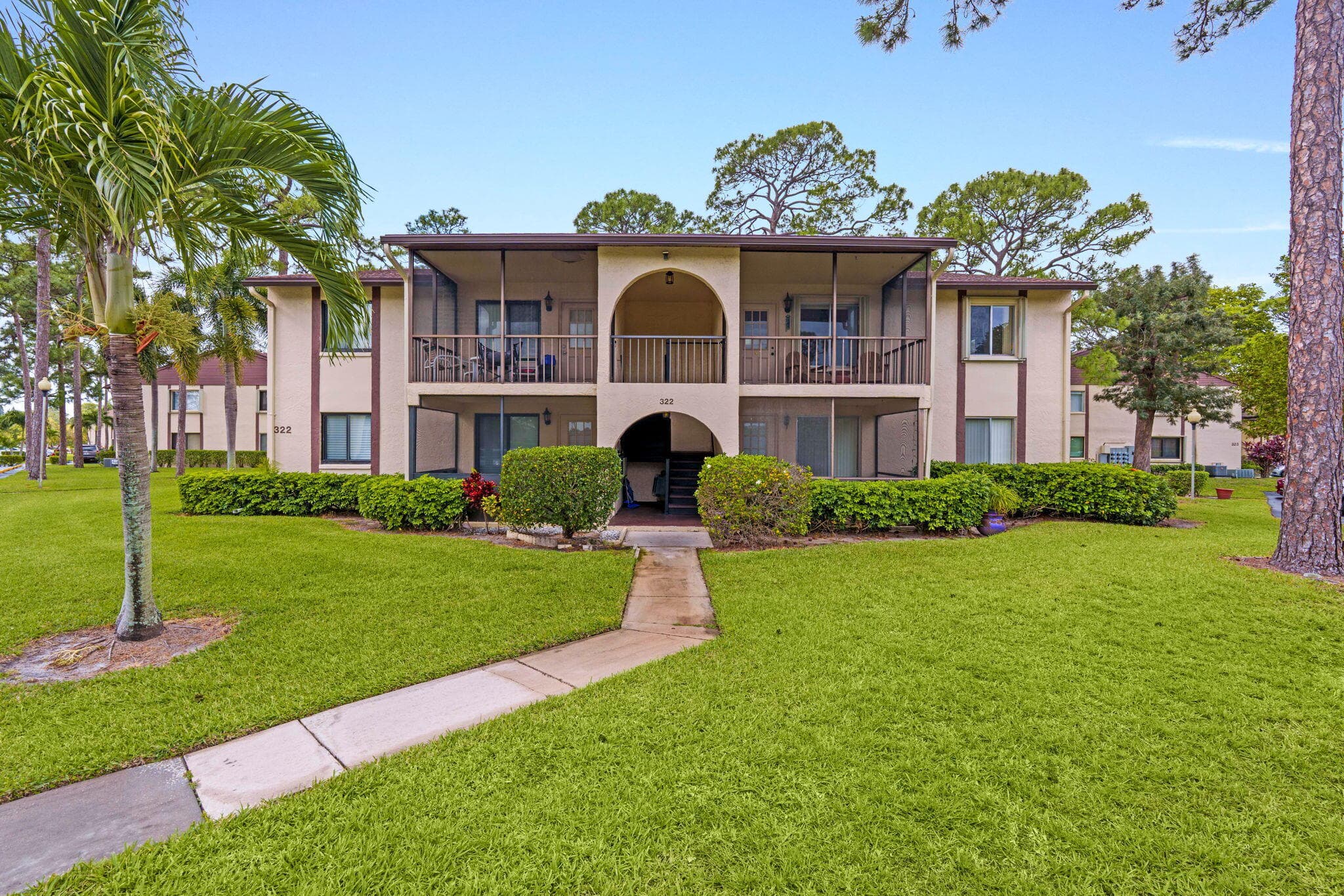 322 Knotty Pine Circle D2, Greenacres, FL 33463 — photo