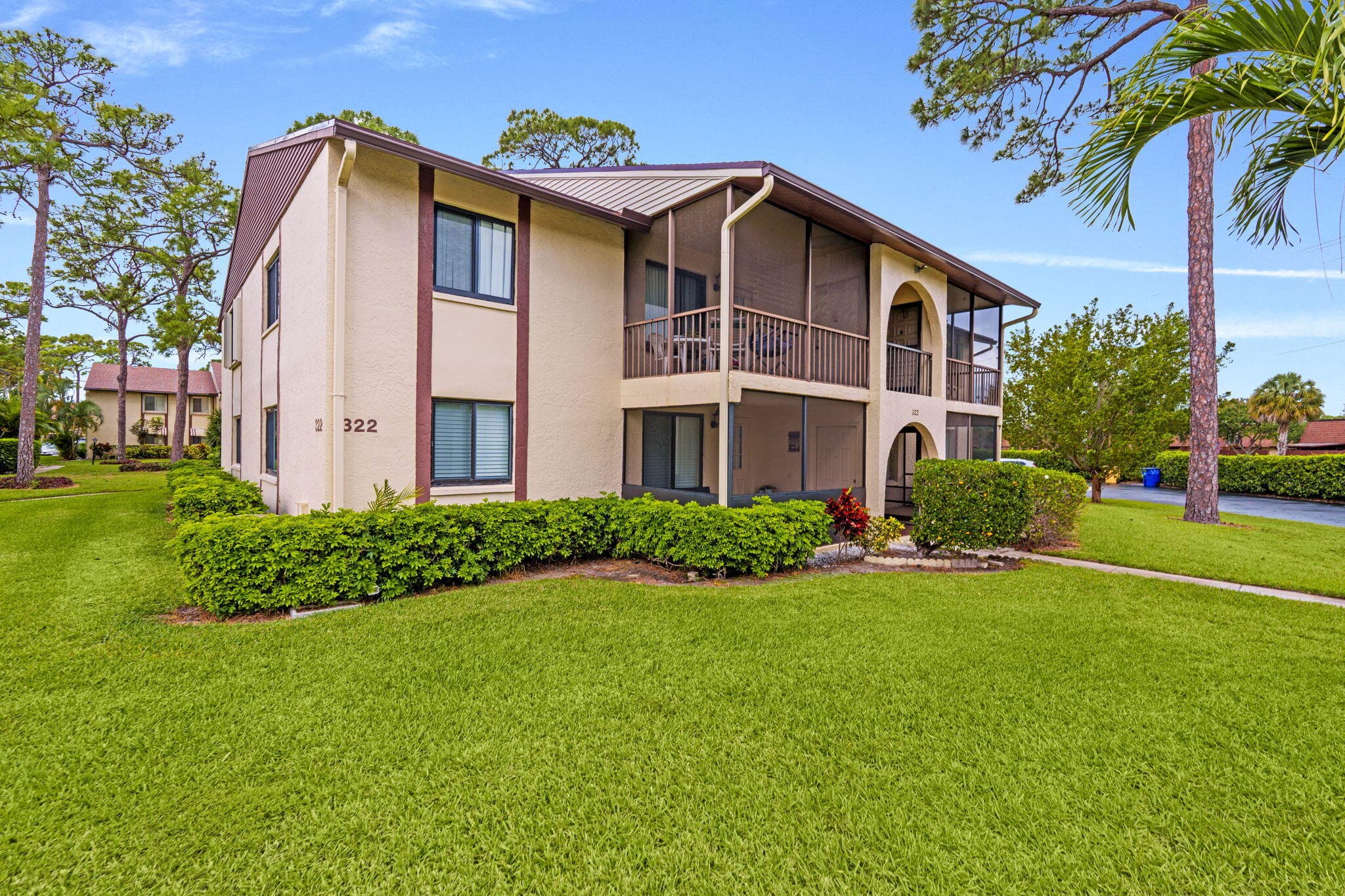 322 Knotty Pine Circle D2, Greenacres, FL 33463 — photo 3 of 32