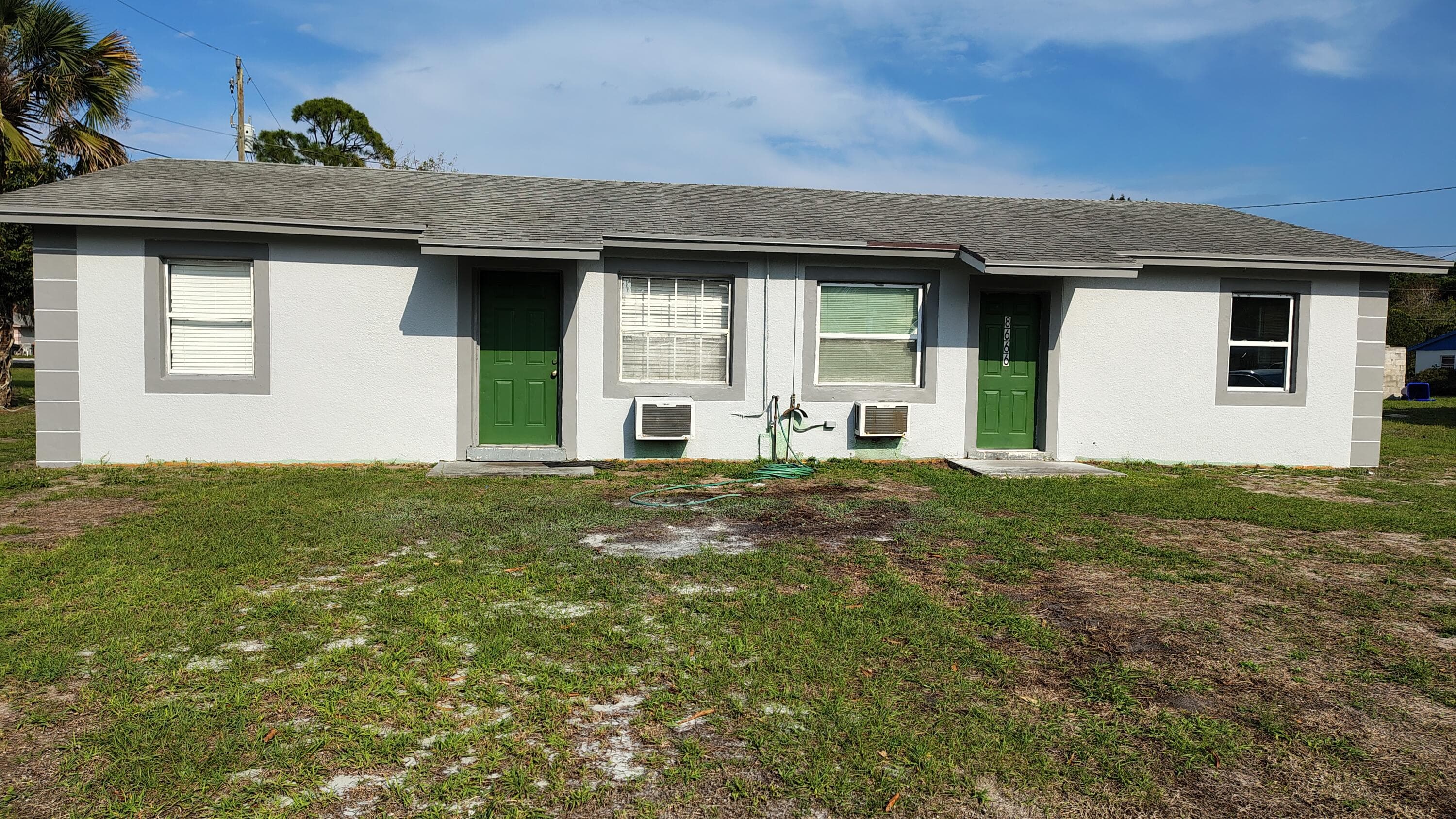 8657 64th Court, Vero Beach, FL 32967 — photo 1 of 7