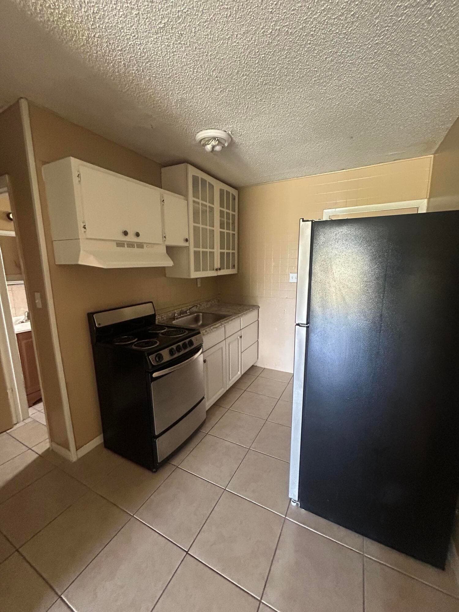 8657 64th Court, Vero Beach, FL 32967 — photo 3 of 7