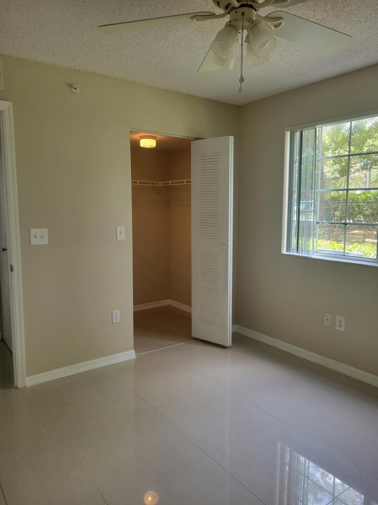 1400 Crestwood Court S 1402, Royal Palm Beach, FL 33411 — photo 19 of 44