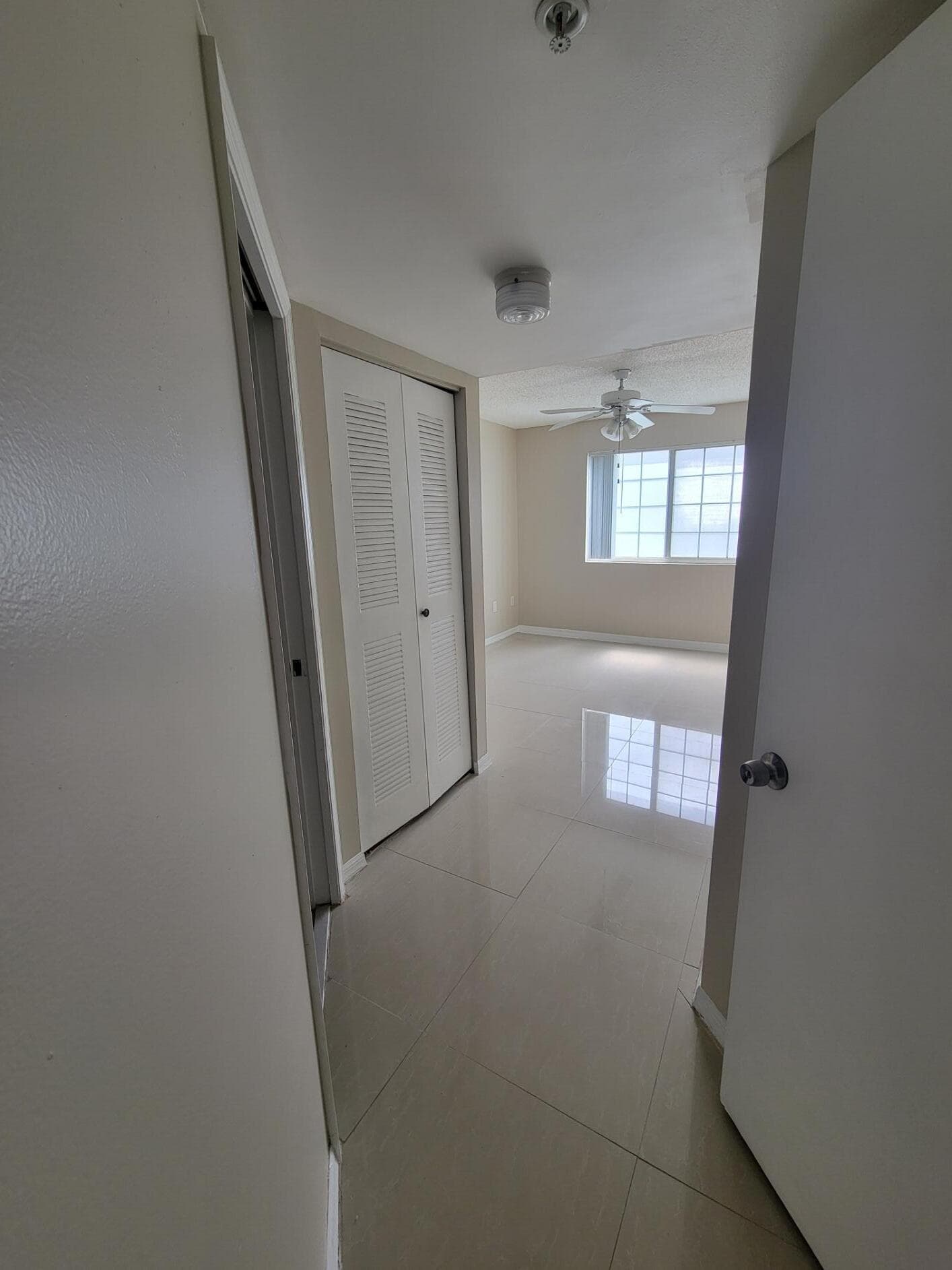 1400 Crestwood Court S 1402, Royal Palm Beach, FL 33411 — photo 8 of 44