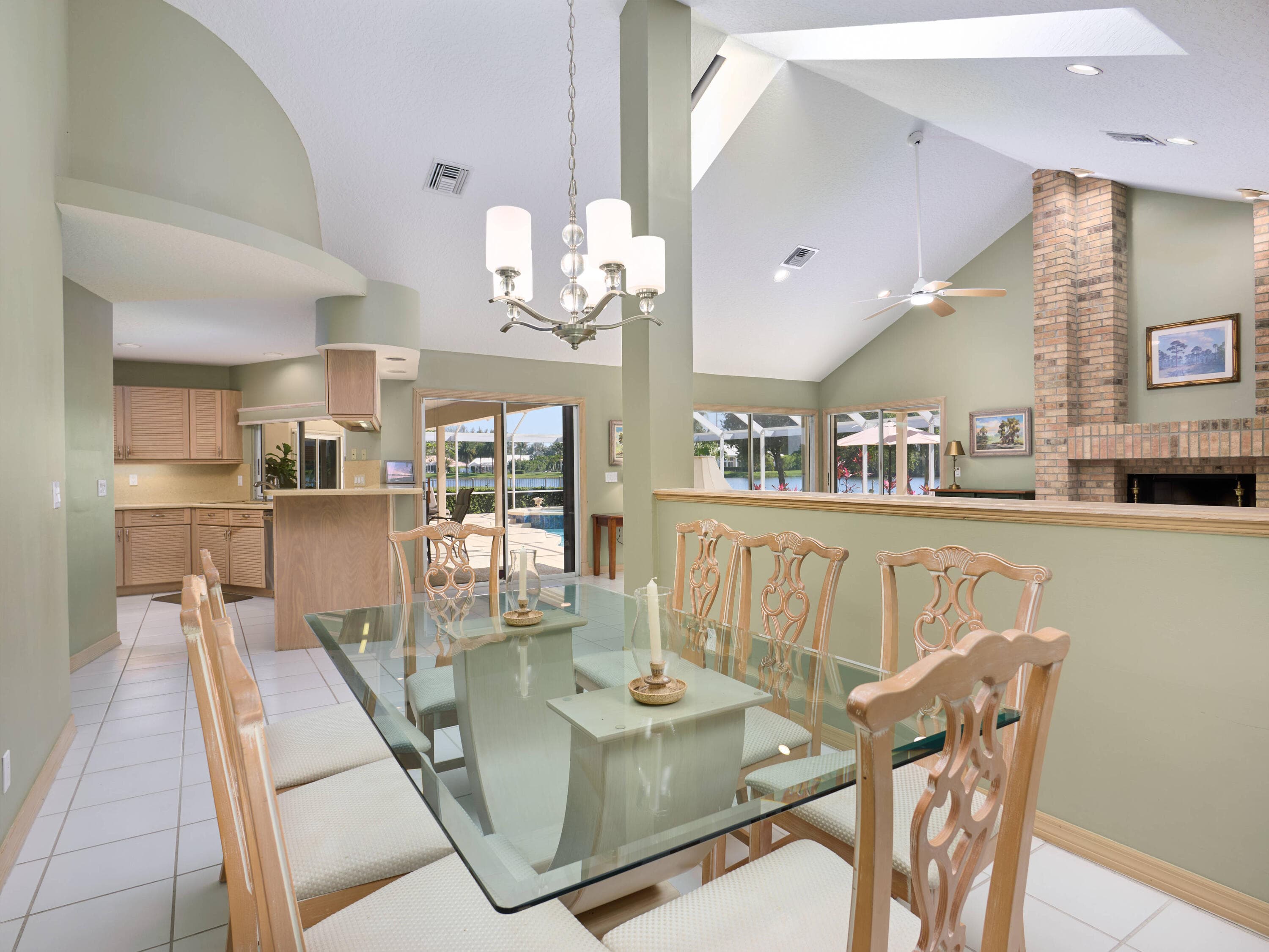 206 Thornton Court, Palm Beach Gardens, FL 33418 — photo 13 of 43