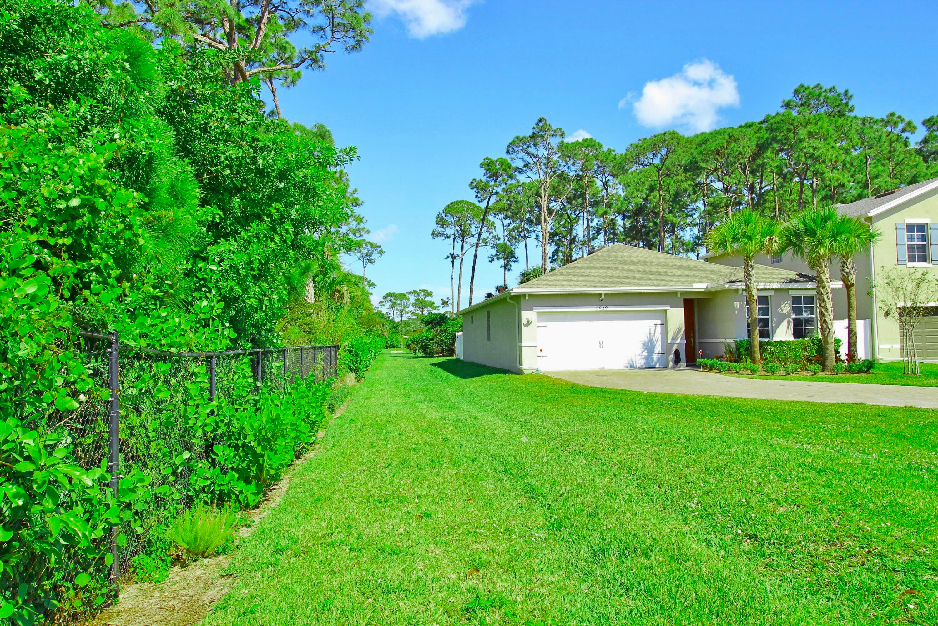 2549 Timber Forest Drive, West Palm Beach, FL 33415 — photo 2 of 30