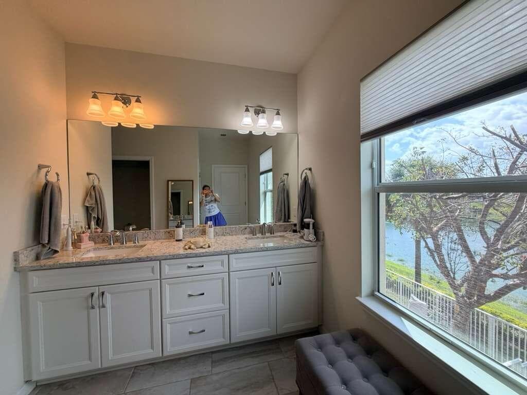 4924 Greenway Drive, Hollywood, FL 33021 — photo 40 of 48