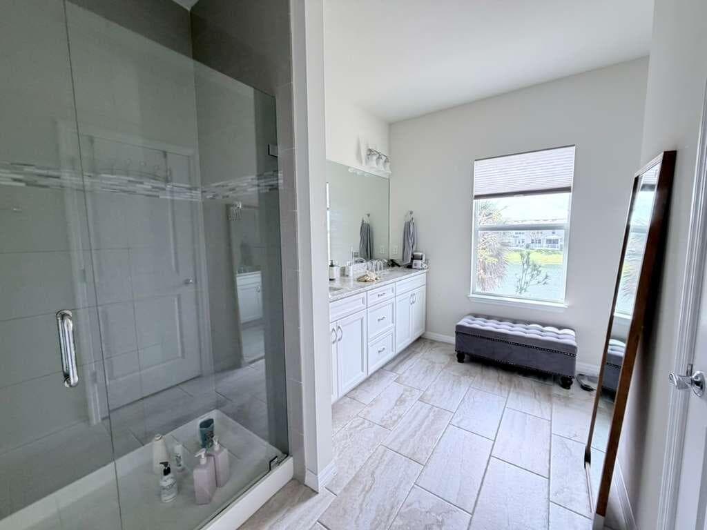 4924 Greenway Drive, Hollywood, FL 33021 — photo 41 of 48