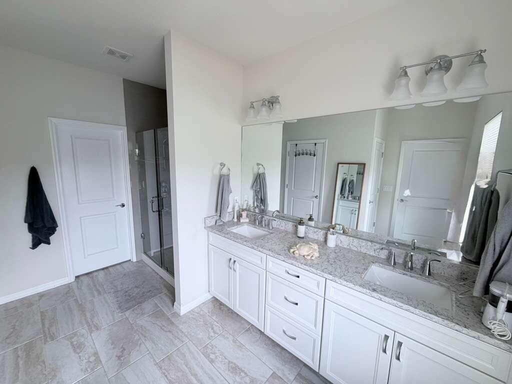 4924 Greenway Drive, Hollywood, FL 33021 — photo 42 of 48