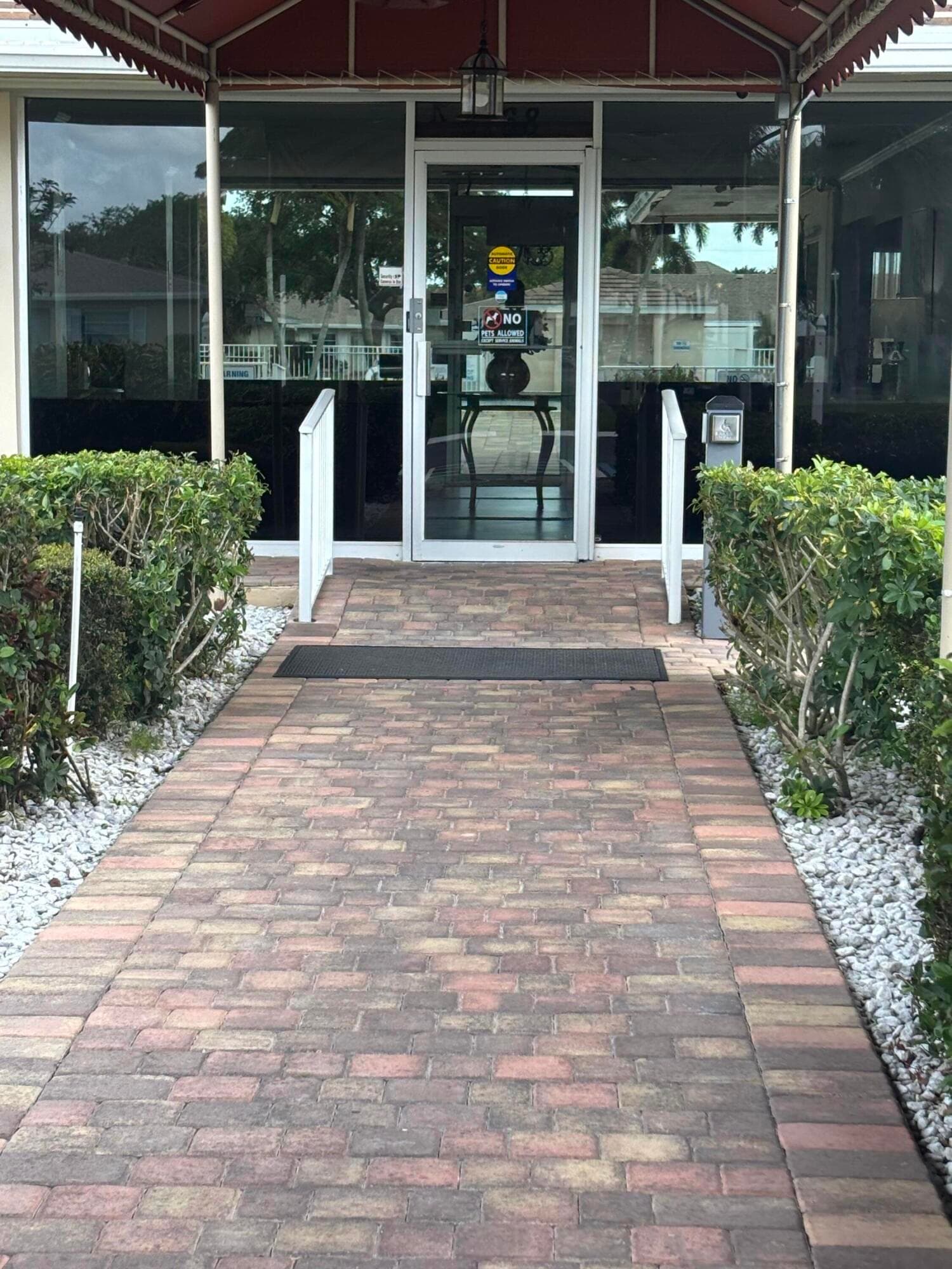 8833 Bella Vista Drive 8833, Boca Raton, FL 33433 — photo 34 of 47