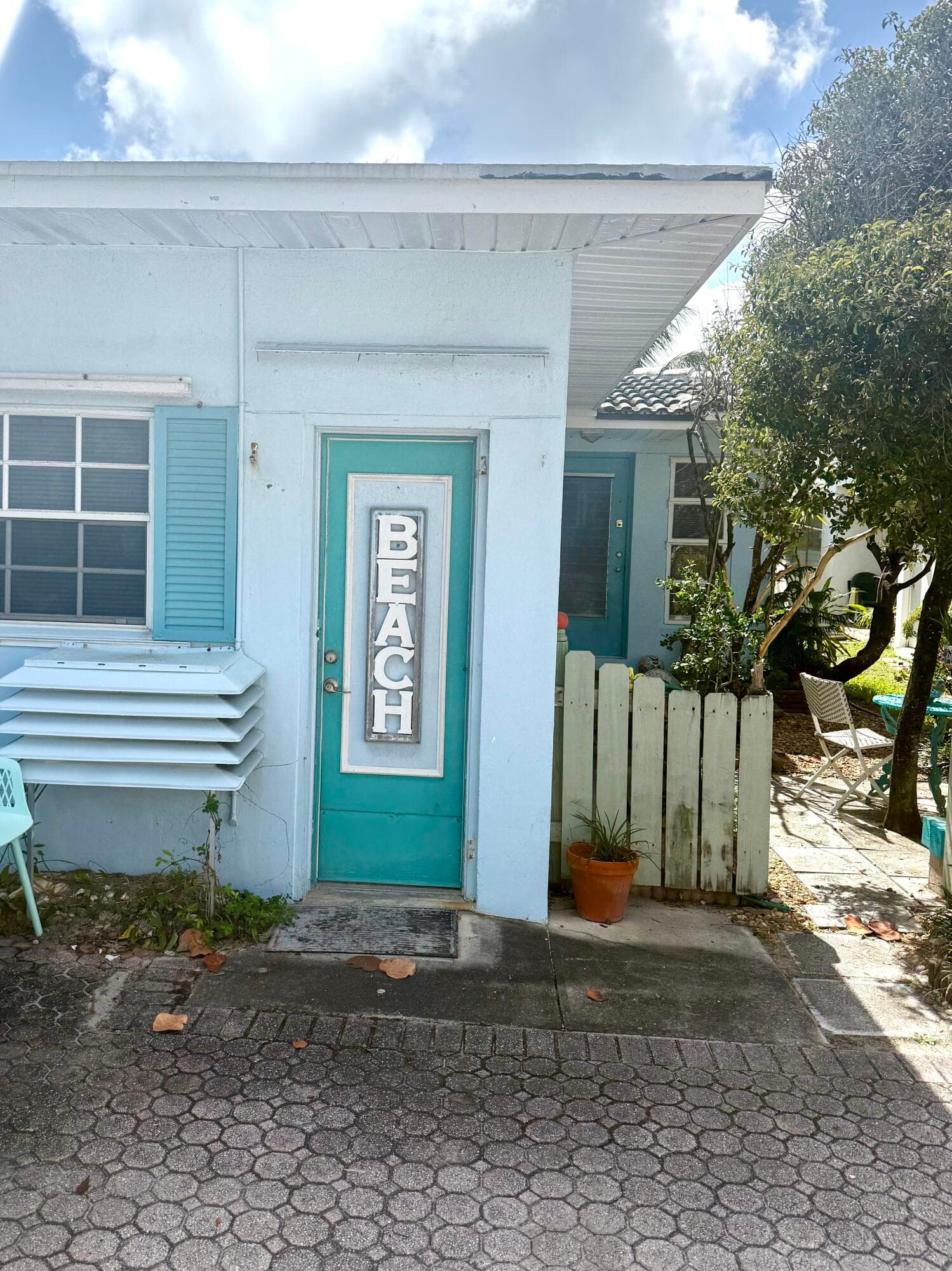 314 Desoto Street, Hollywood, FL 33019 — photo 4 of 13
