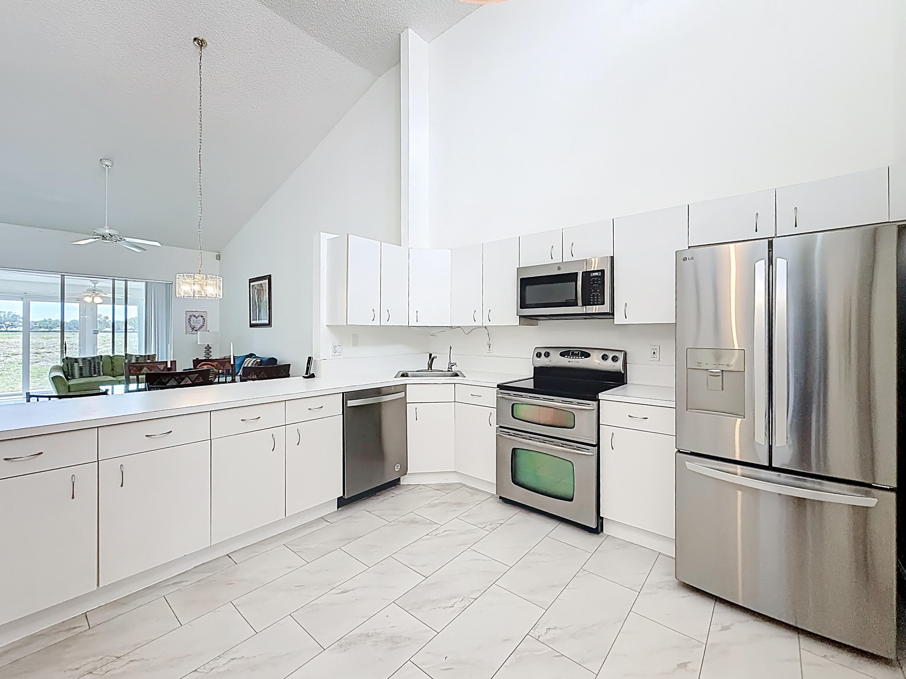 10954 Lakemore Lane, Boca Raton, FL 33498 — photo 12 of 61