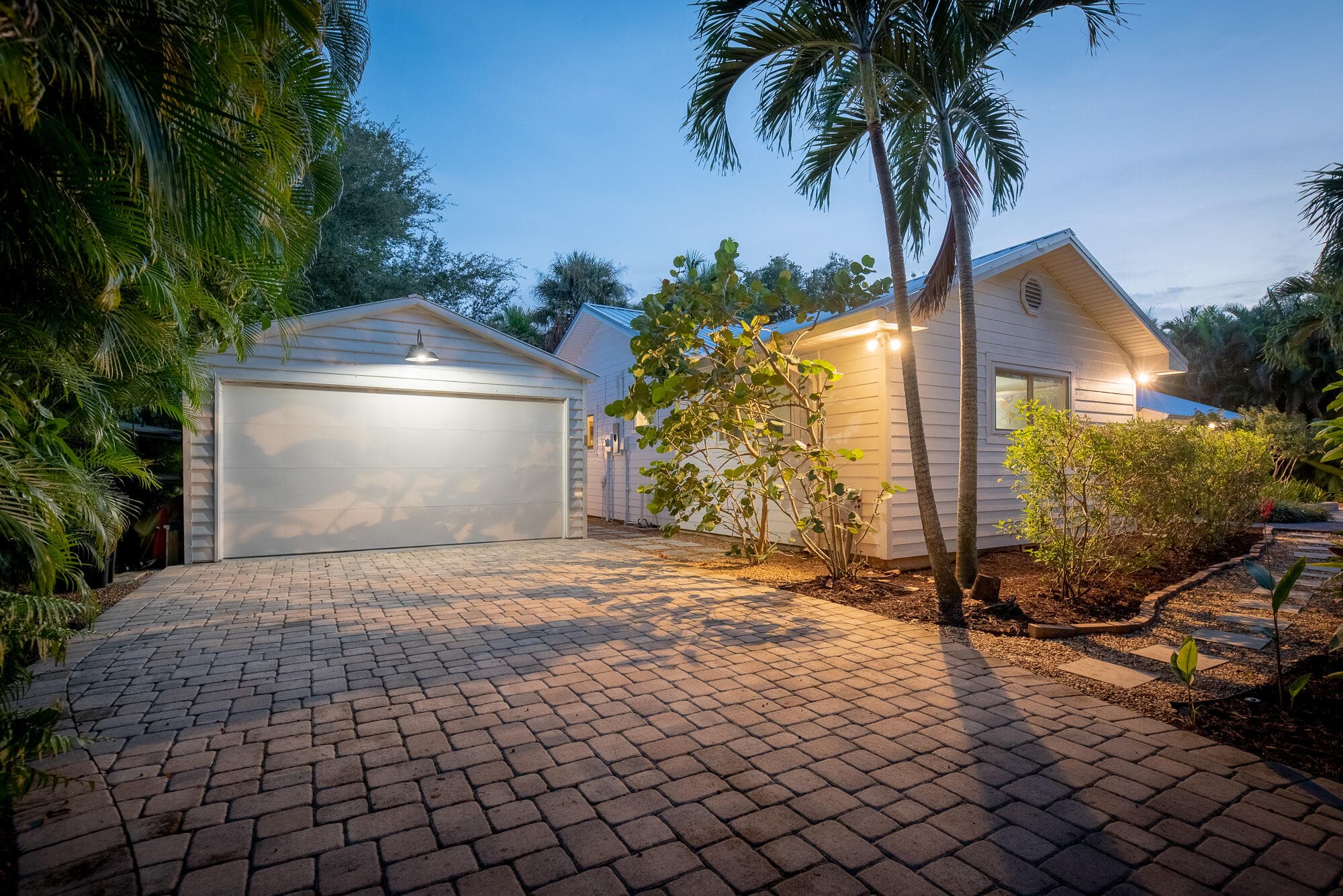 547 SW Riverview Street, Stuart, FL 34994 — photo 1 of 62