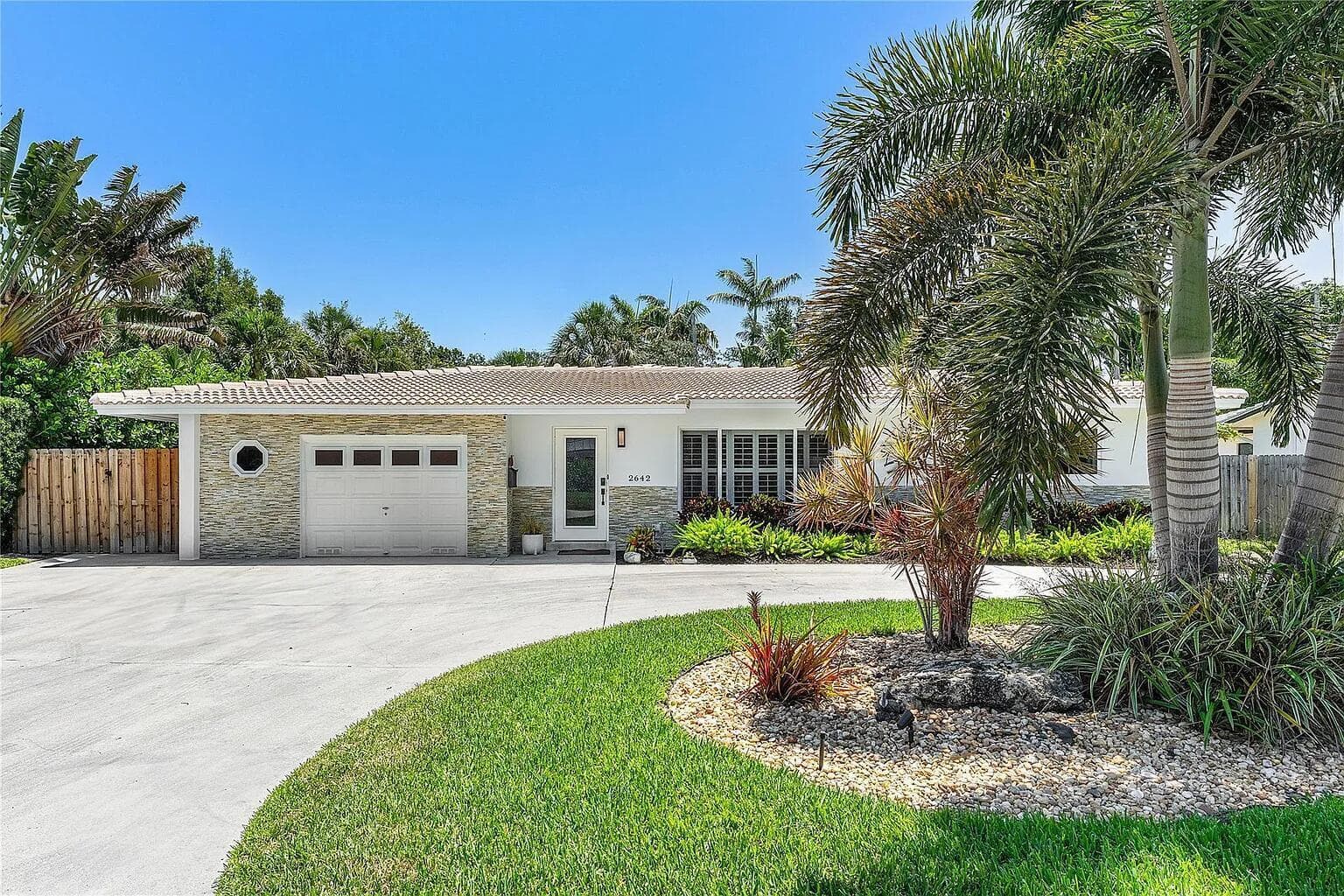 2642 NE 26th Terrace, Lighthouse Point, FL 33064 — photo 3 of 55