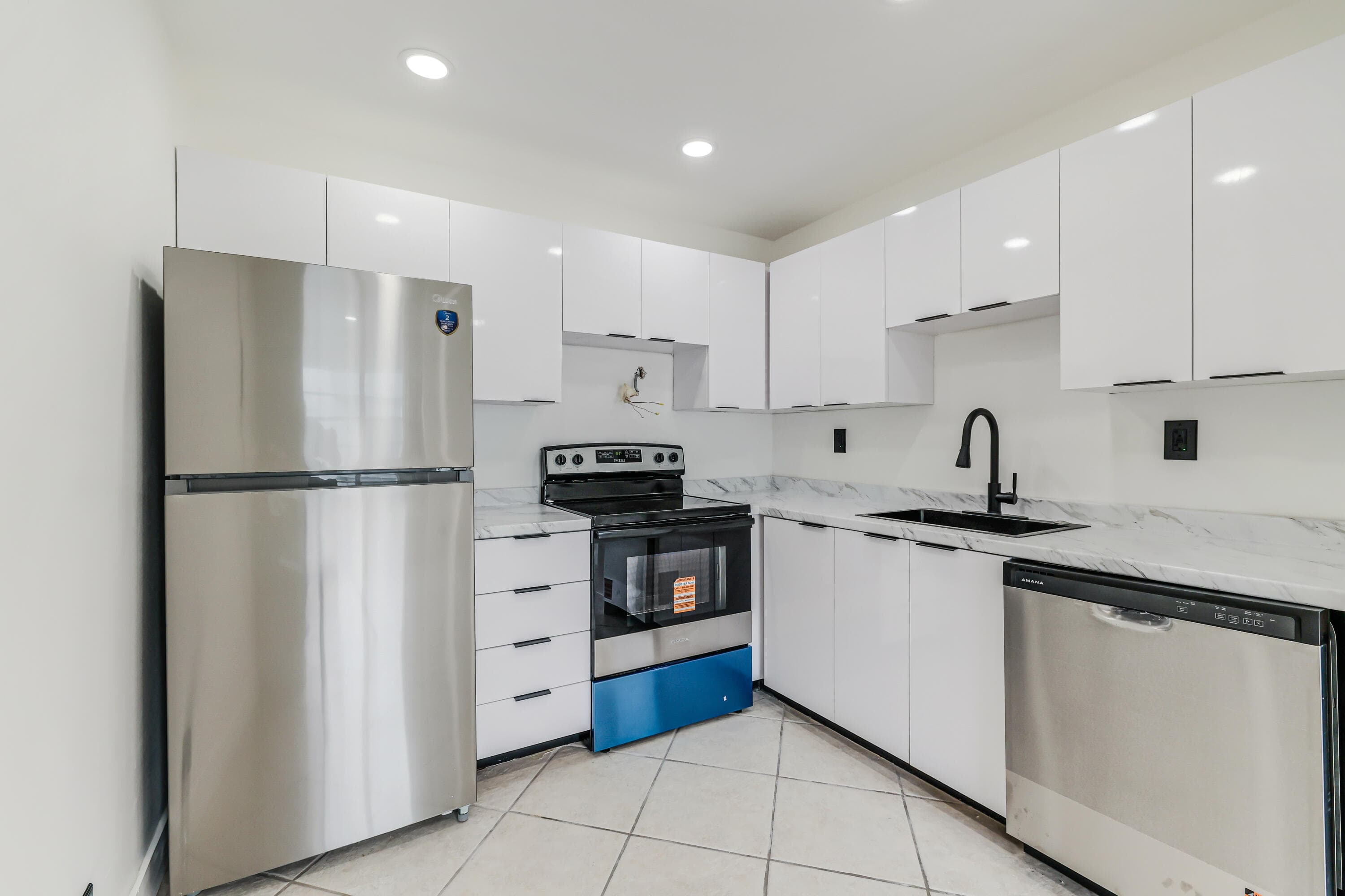560 Capri, Delray Beach, FL 33484 — photo 5 of 24