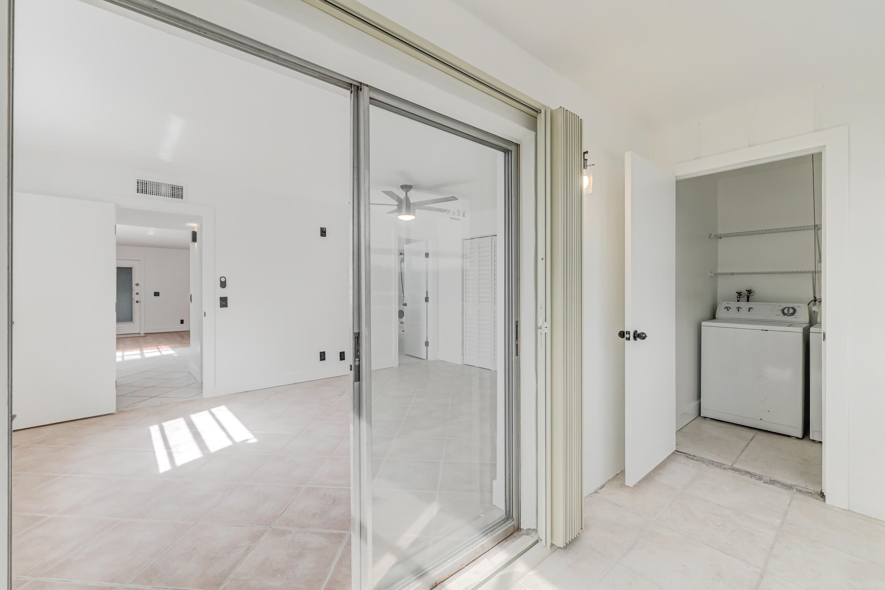 560 Capri, Delray Beach, FL 33484 — photo 19 of 24