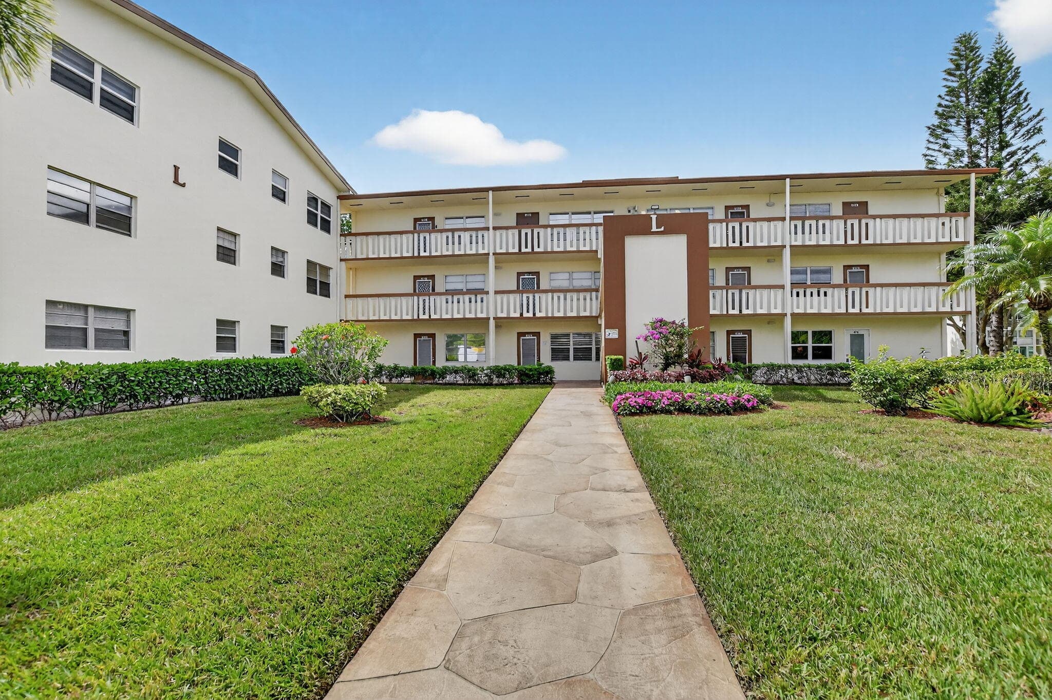 485 Mansfield L, Boca Raton, FL 33434 — photo 1 of 73