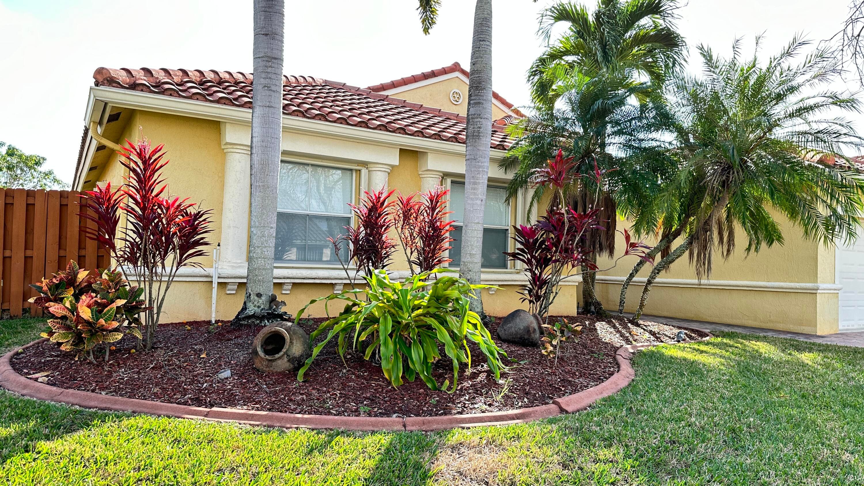 19010 SW 10th Street, Pembroke Pines, FL 33029 — photo 4 of 59