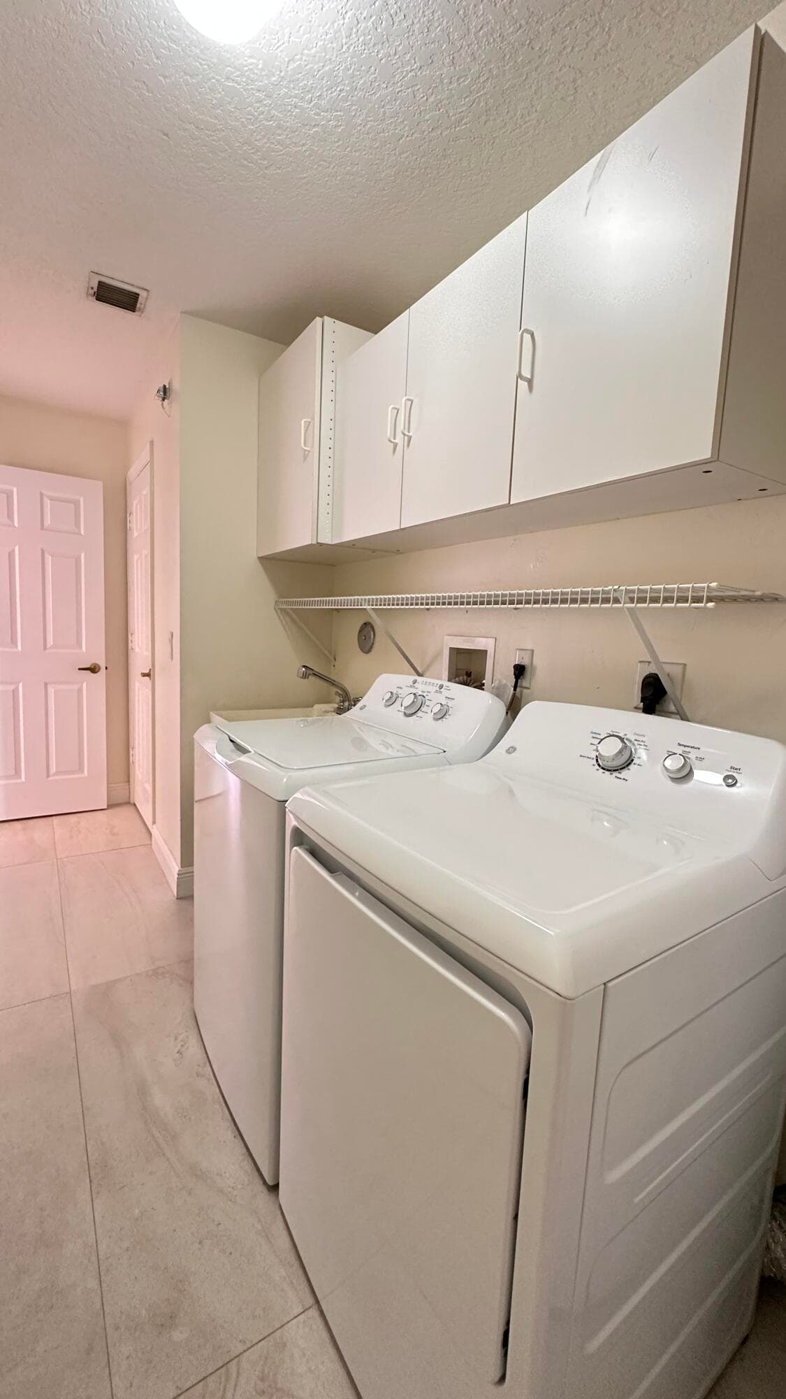 19010 SW 10th Street, Pembroke Pines, FL 33029 — photo 9 of 59