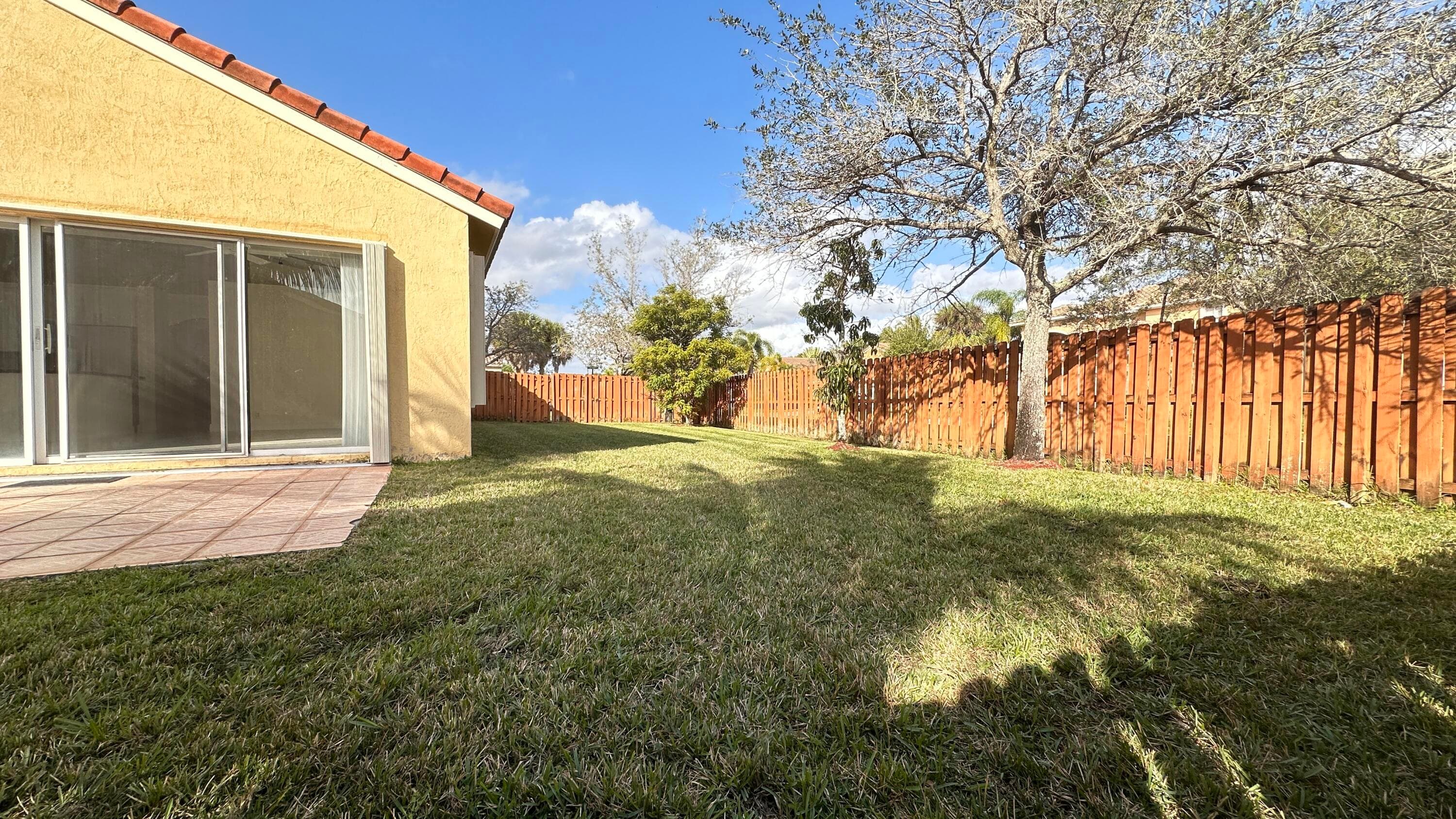 19010 SW 10th Street, Pembroke Pines, FL 33029 — photo 50 of 59