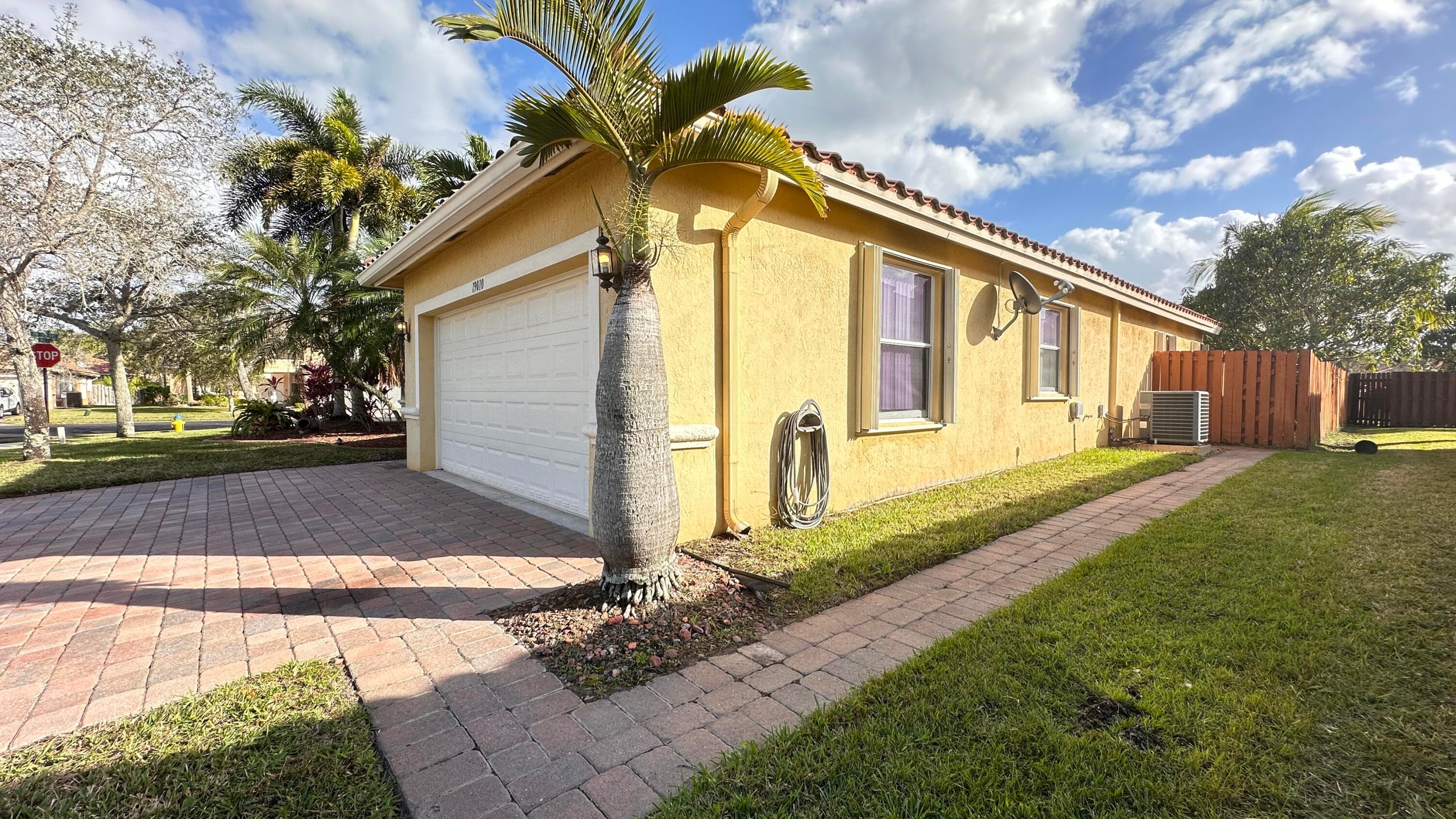 19010 SW 10th Street, Pembroke Pines, FL 33029 — photo 54 of 59