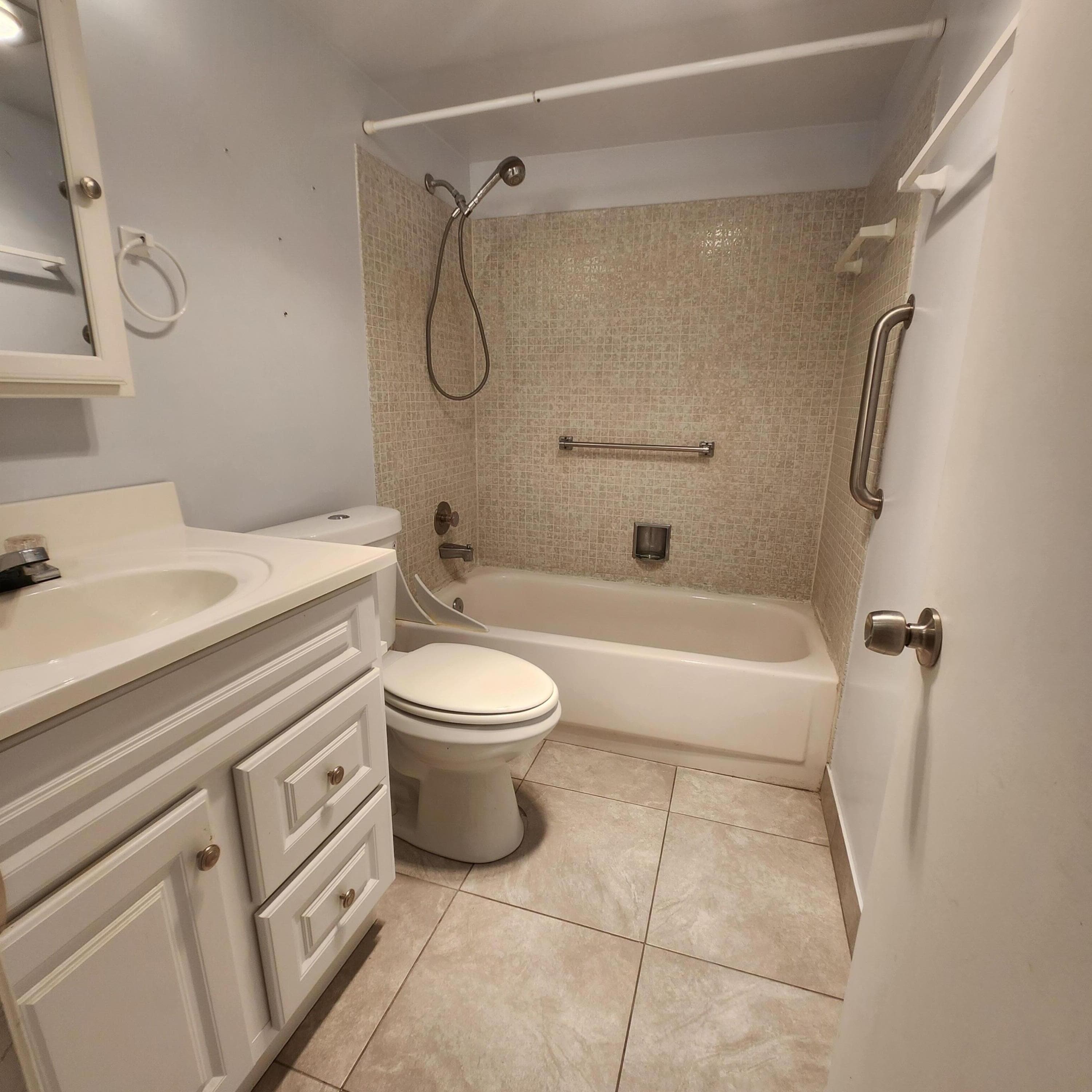 643 Durham W, Deerfield Beach, FL 33442 — photo 10 of 25