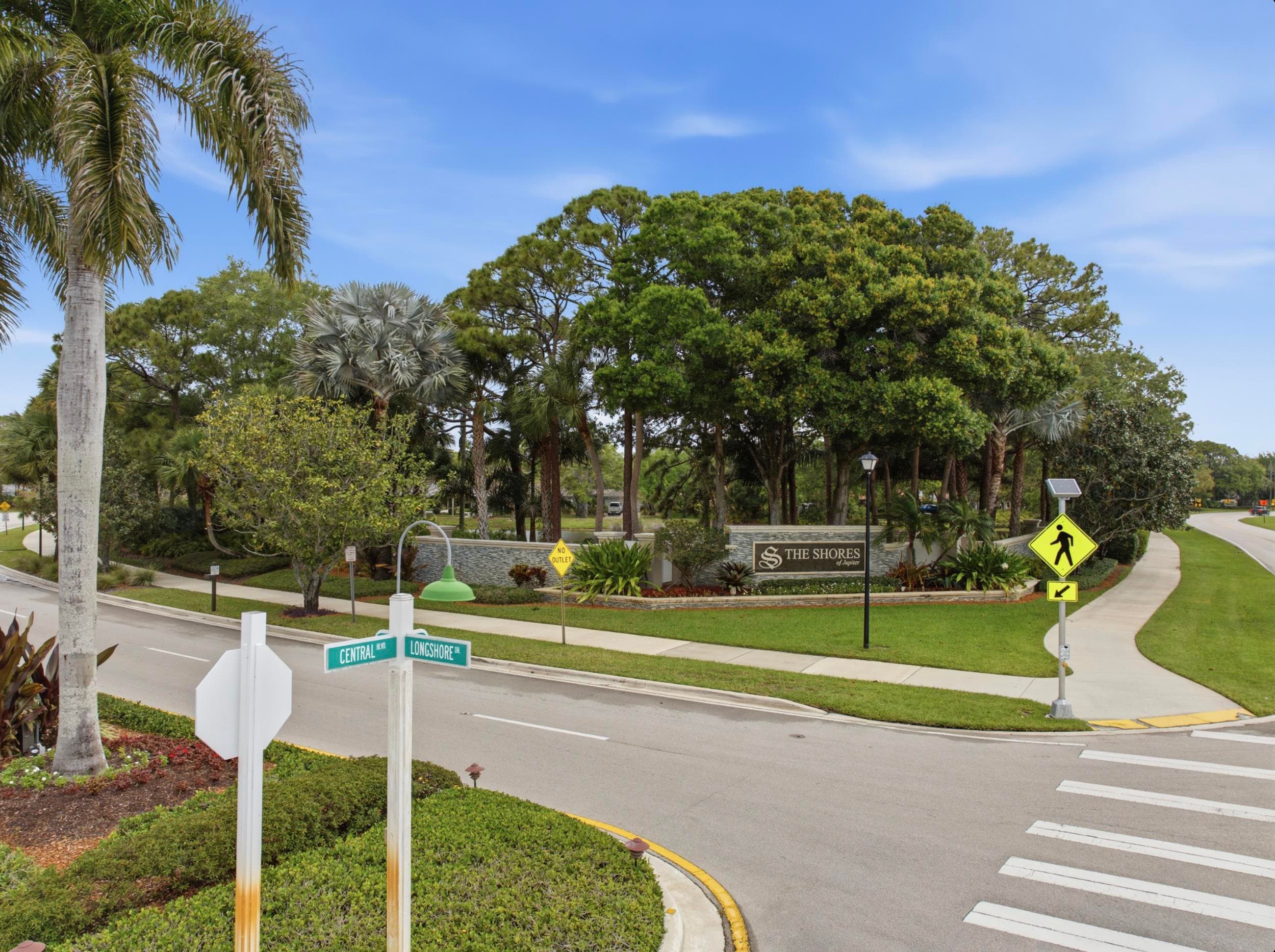 18546 Lake Bend Drive, Jupiter, FL 33458 — photo 36 of 40