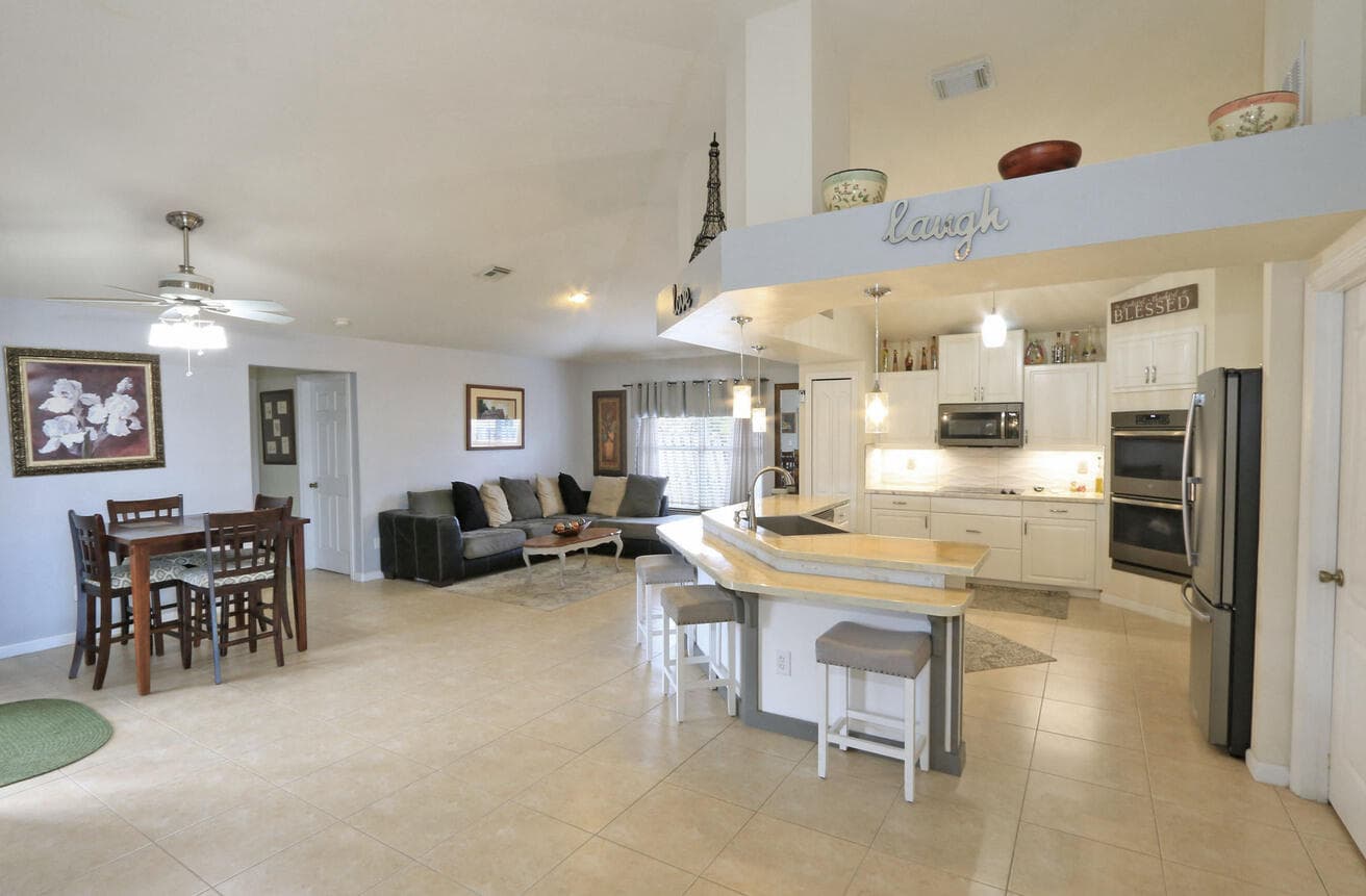 5822 NW Bates Avenue, Port St. Lucie, FL 34986 — photo 10 of 44