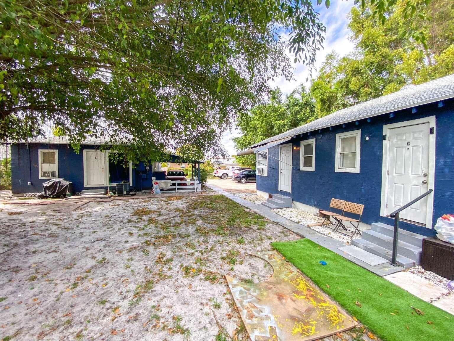 3804 Miller Avenue, West Palm Beach, FL 33405 — photo 2 of 9