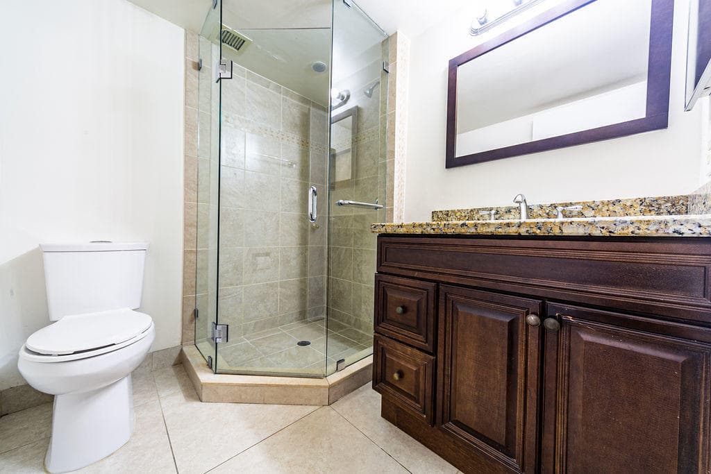 6 Royal Palm Way 102, Boca Raton, FL 33432 — photo 18 of 23