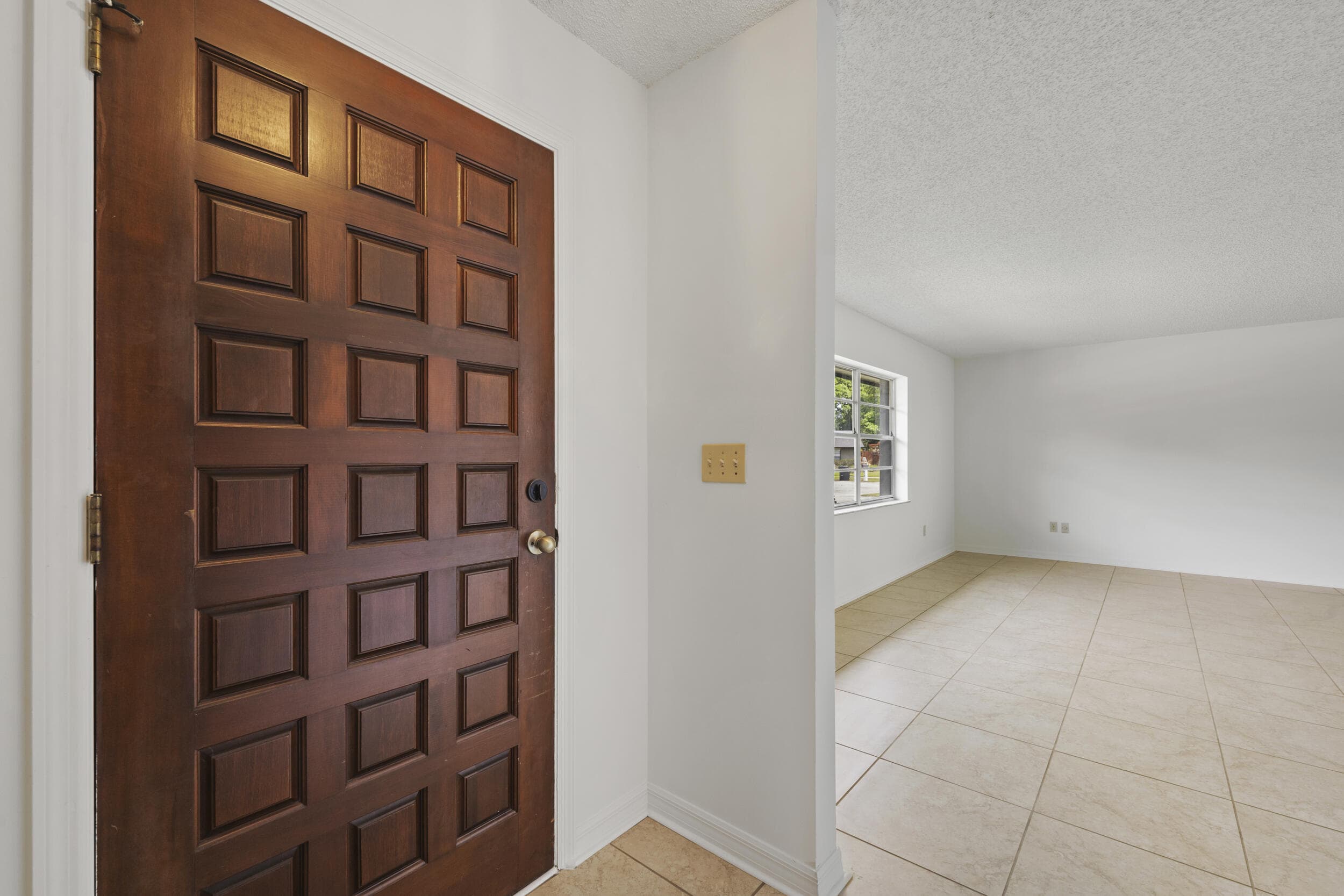 1919 Quail Court, Fort Pierce, FL 34982 — photo 7 of 33