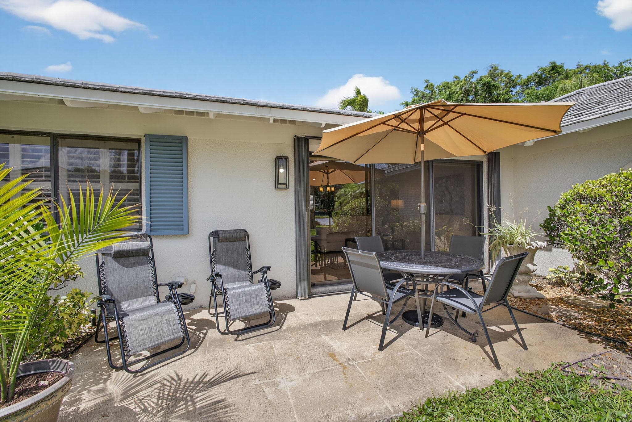 119 Club Drive, Palm Beach Gardens, FL 33418 — photo 28 of 47