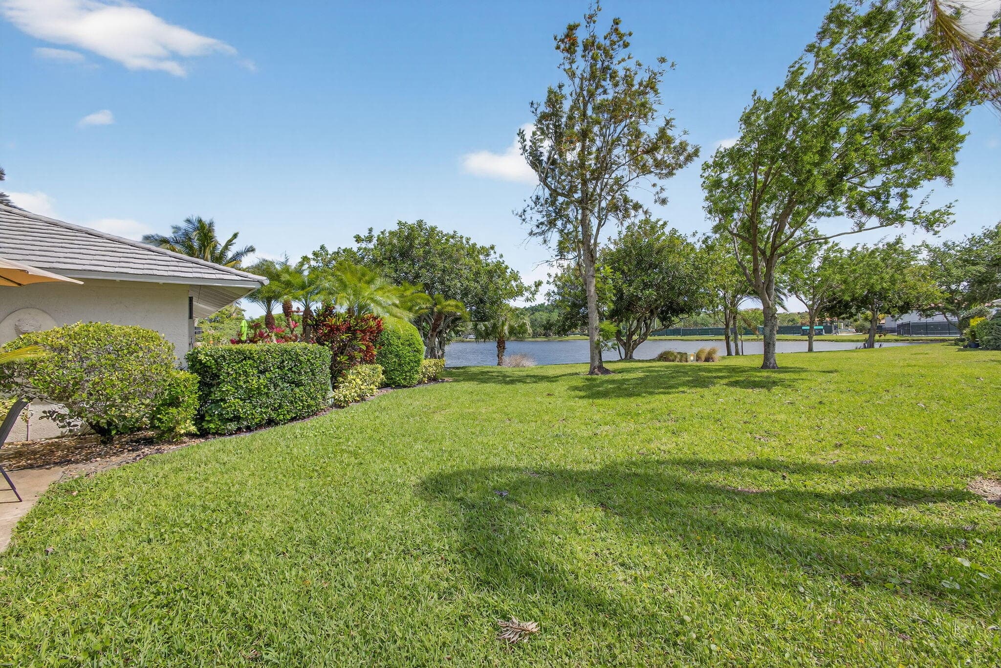 119 Club Drive, Palm Beach Gardens, FL 33418 — photo 30 of 47
