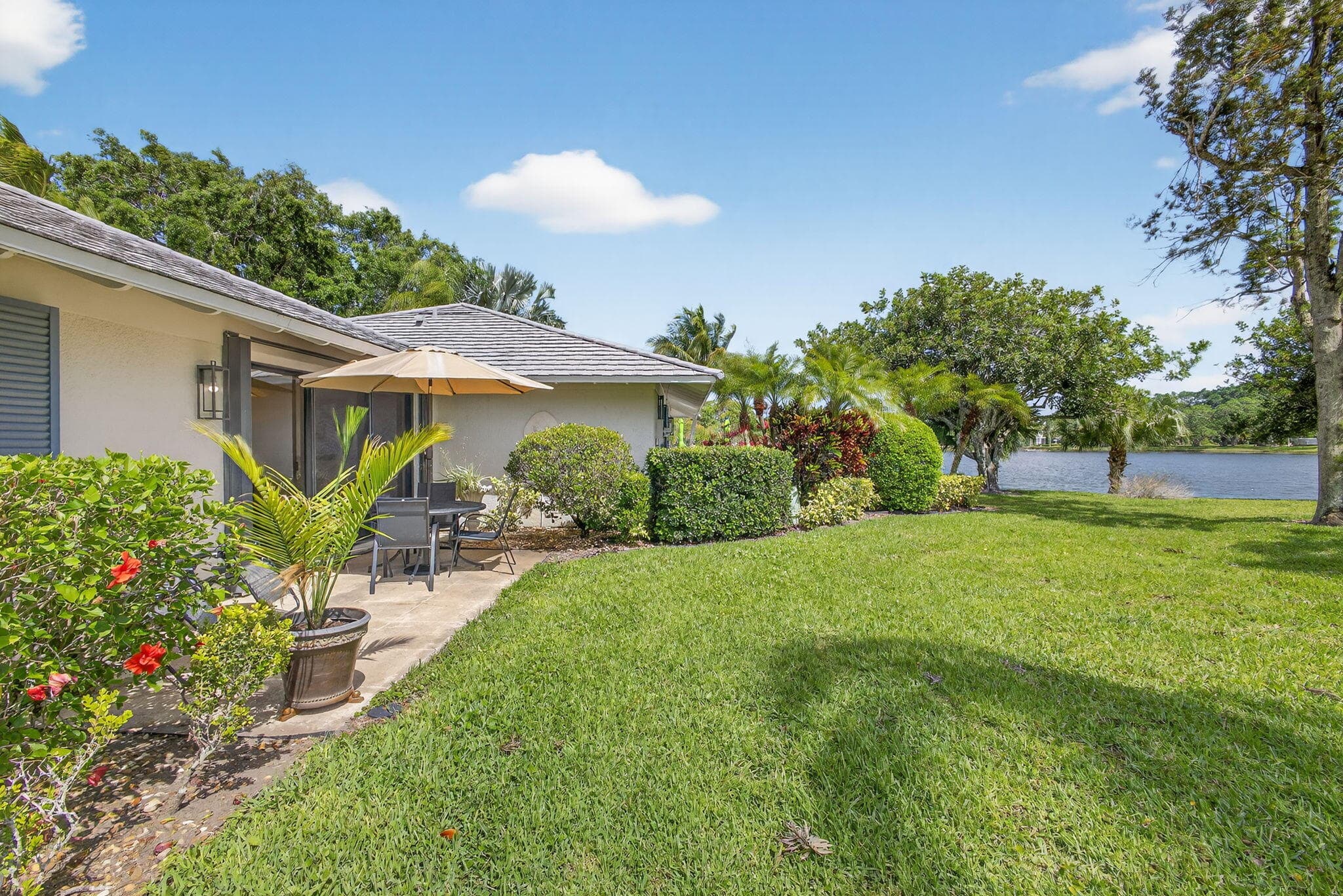 119 Club Drive, Palm Beach Gardens, FL 33418 — photo 31 of 47