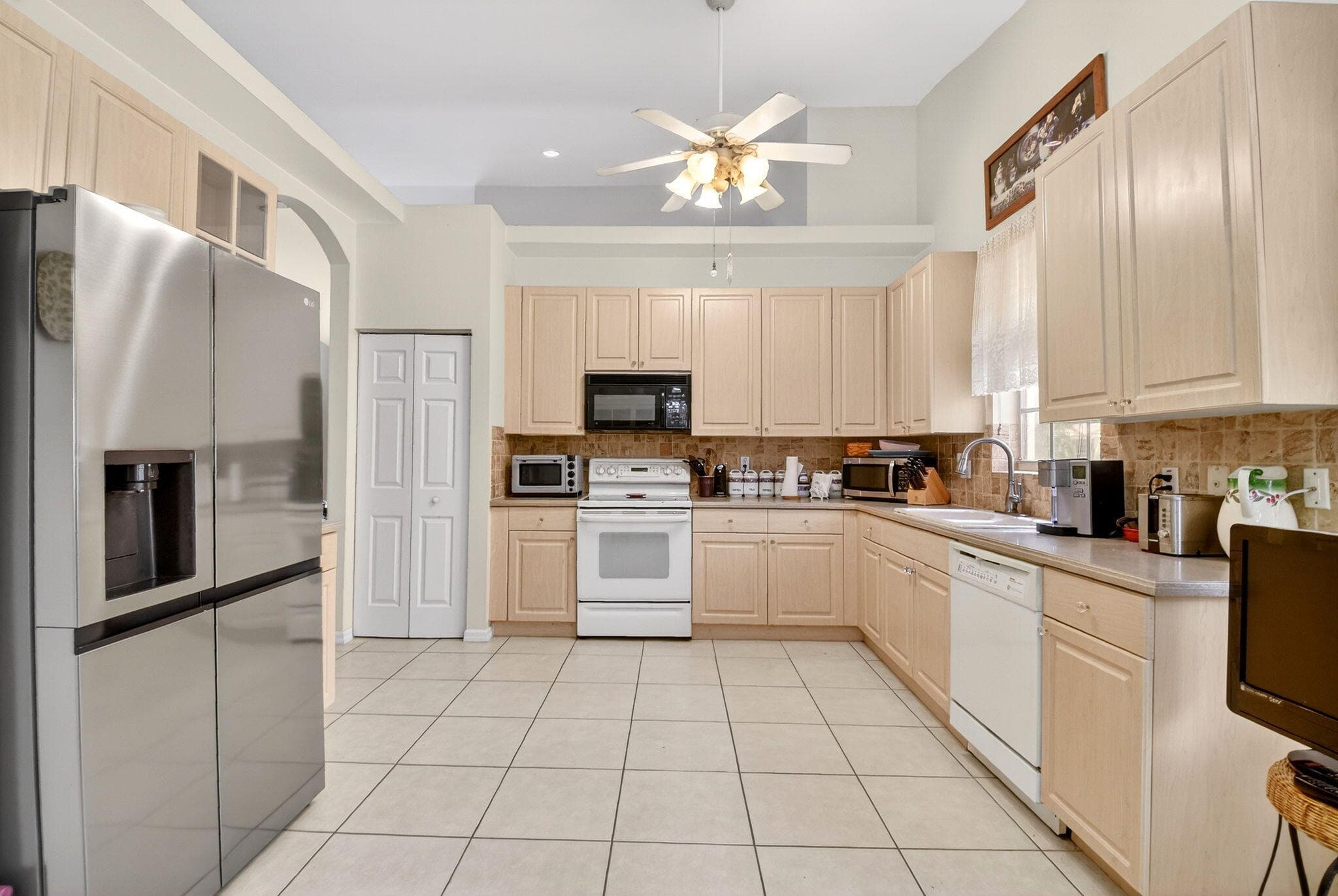 6276 Heliconia Road, Delray Beach, FL 33484 — photo 11 of 31