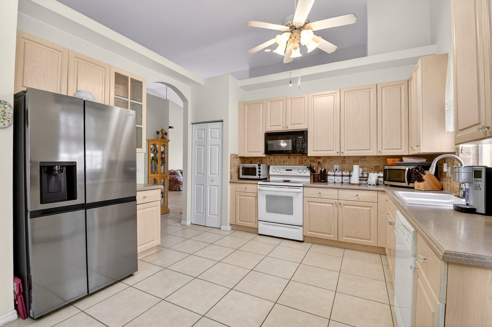 6276 Heliconia Road, Delray Beach, FL 33484 — photo 12 of 31