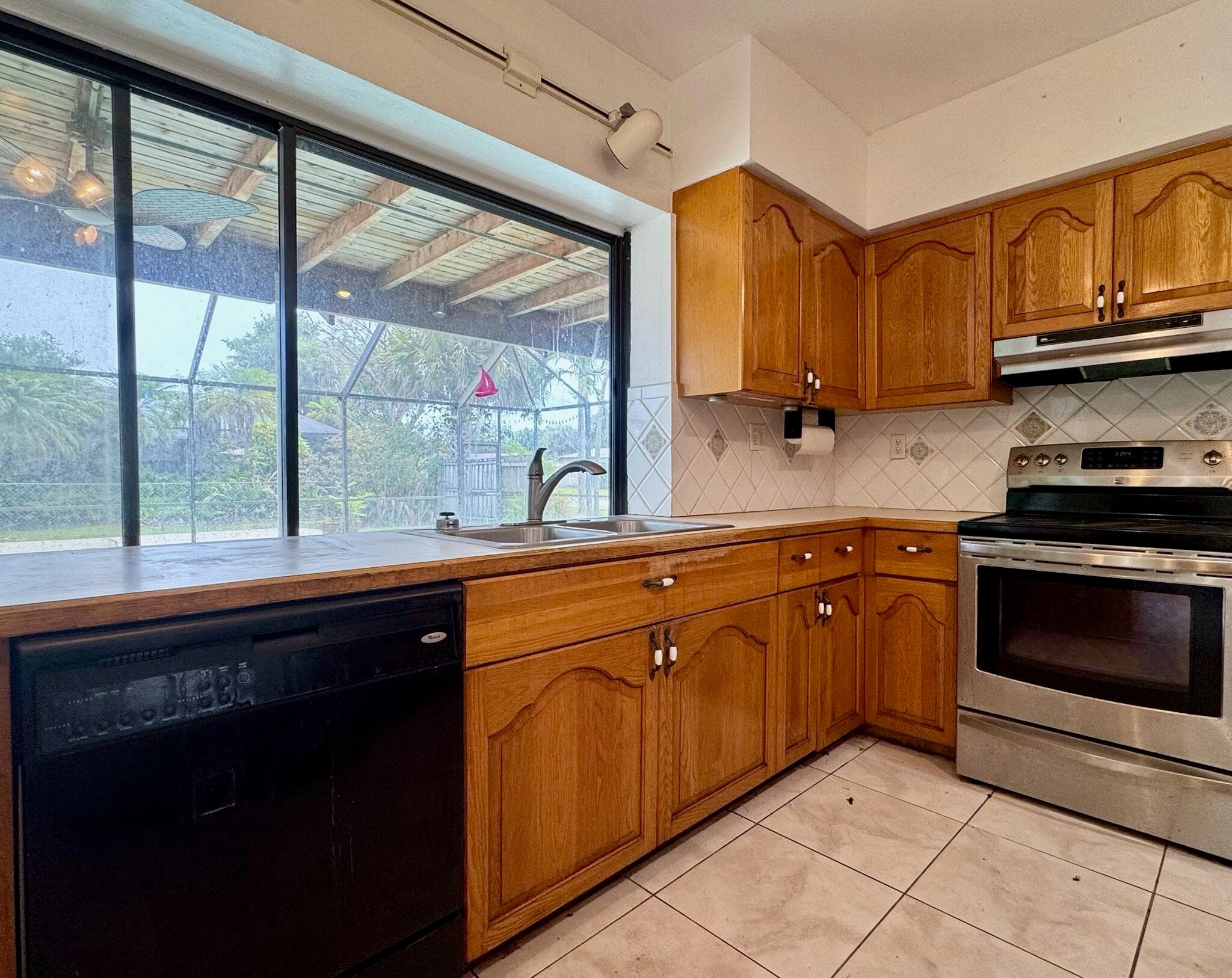 21045 Condado Road, Cutler Bay, FL 33189 — photo 5 of 25